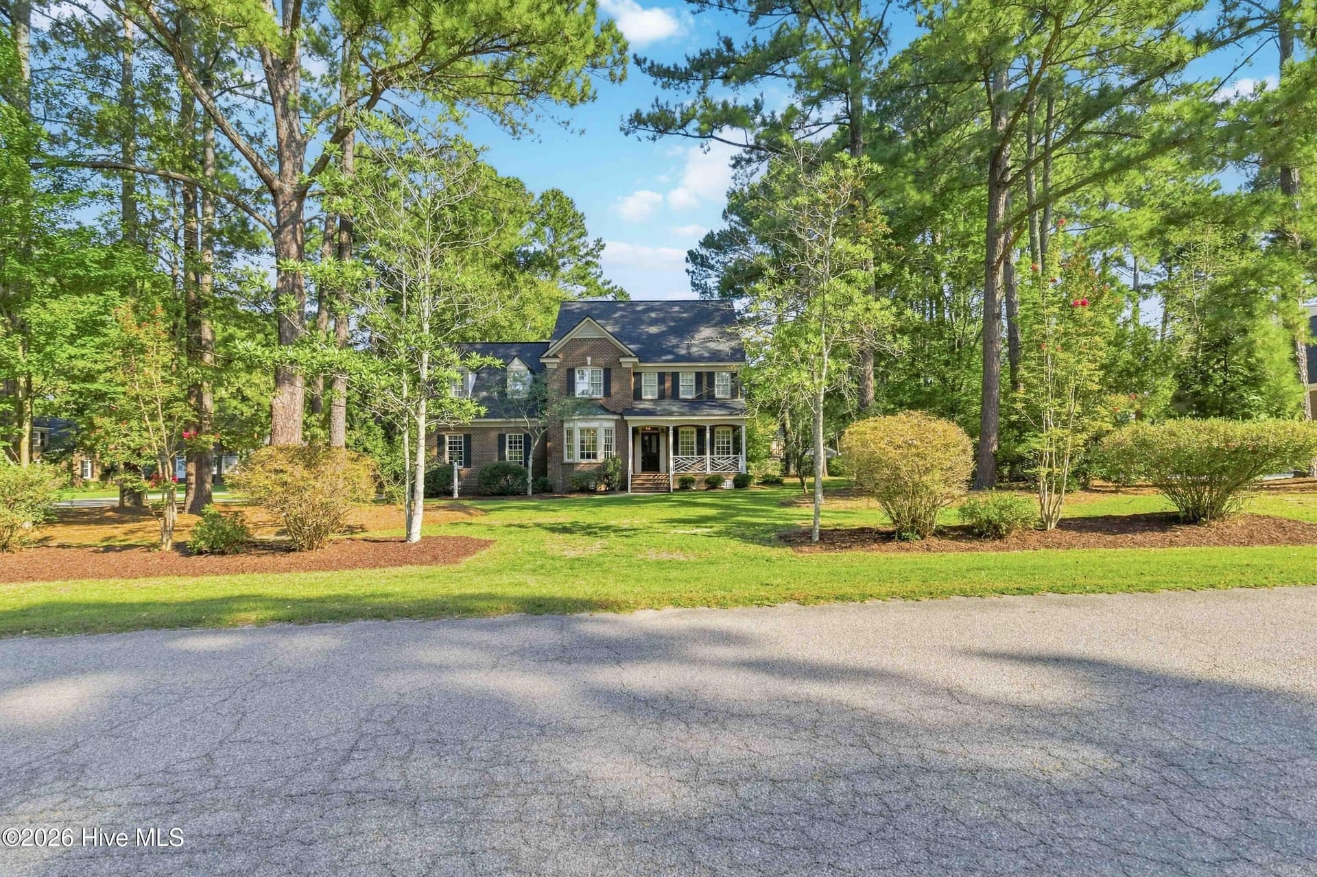 Single Family Residence at 4924 Country Club Drive N, Wilson, NC 27896, photo 2 of 49