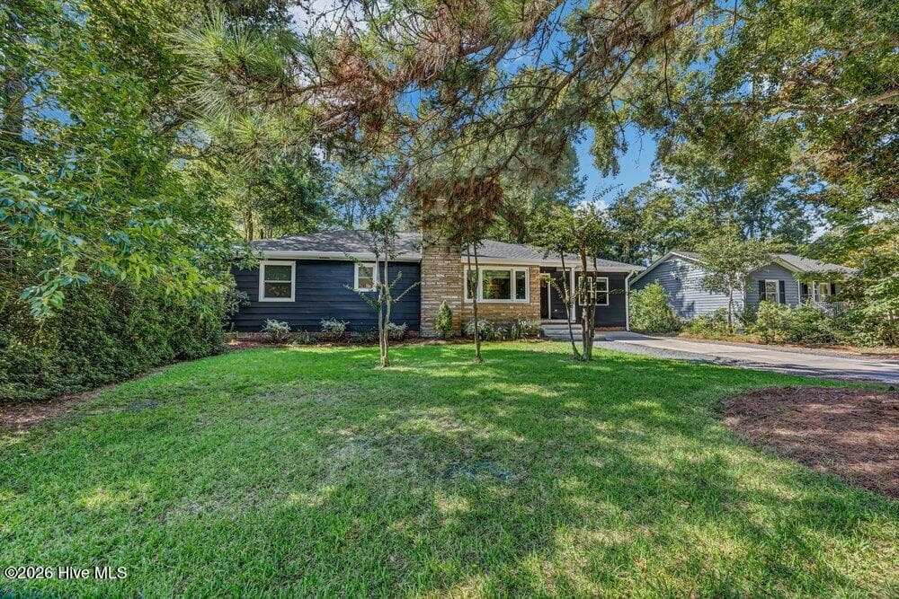 Single Family Residence at 4012 Park Avenue, Wilmington, NC 28403, photo 2 of 27