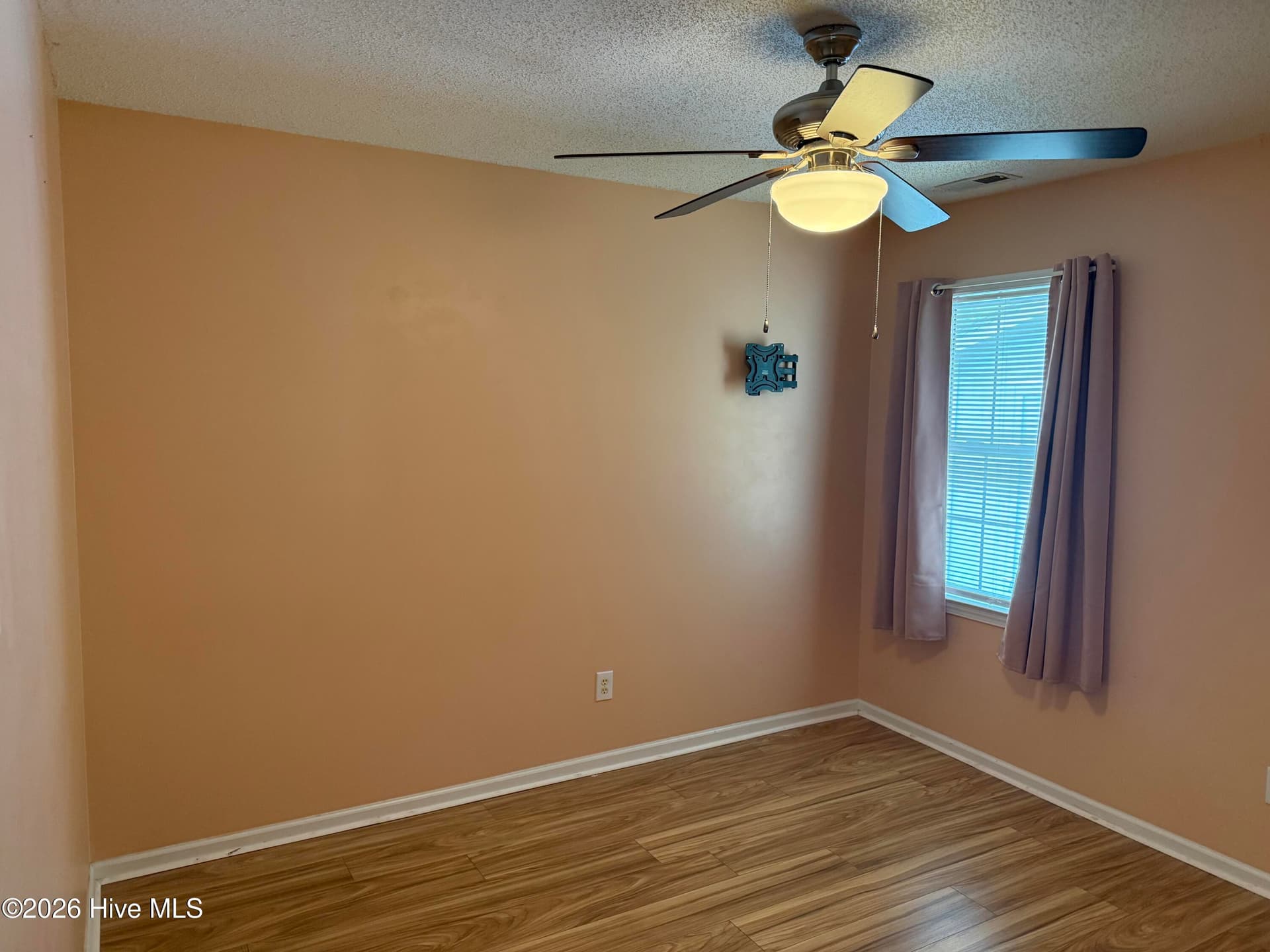 Single Family Residence at 103 Loblolly Lane, New Bern, NC 28562, photo 12 of 15