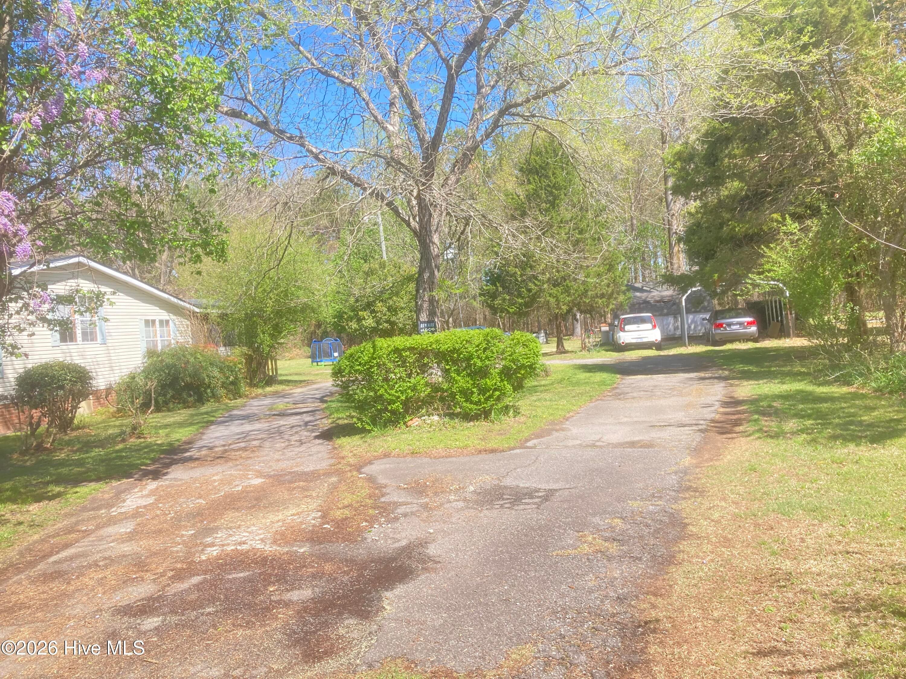 Manufactured Home at 1586 Gum Swamp Church Road, Greenville, NC 27834, photo 5 of 5