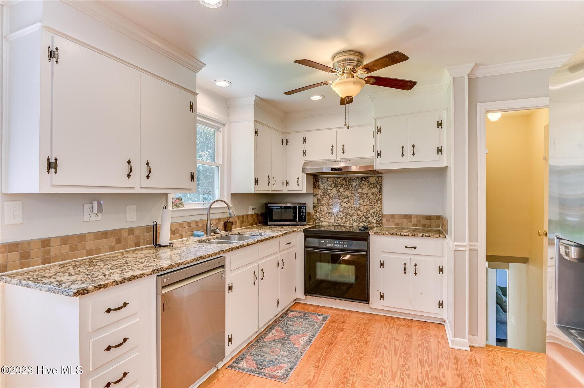 Single Family Residence at 809 Hammond Drive, North Augusta, SC 29841, photo 14 of 35