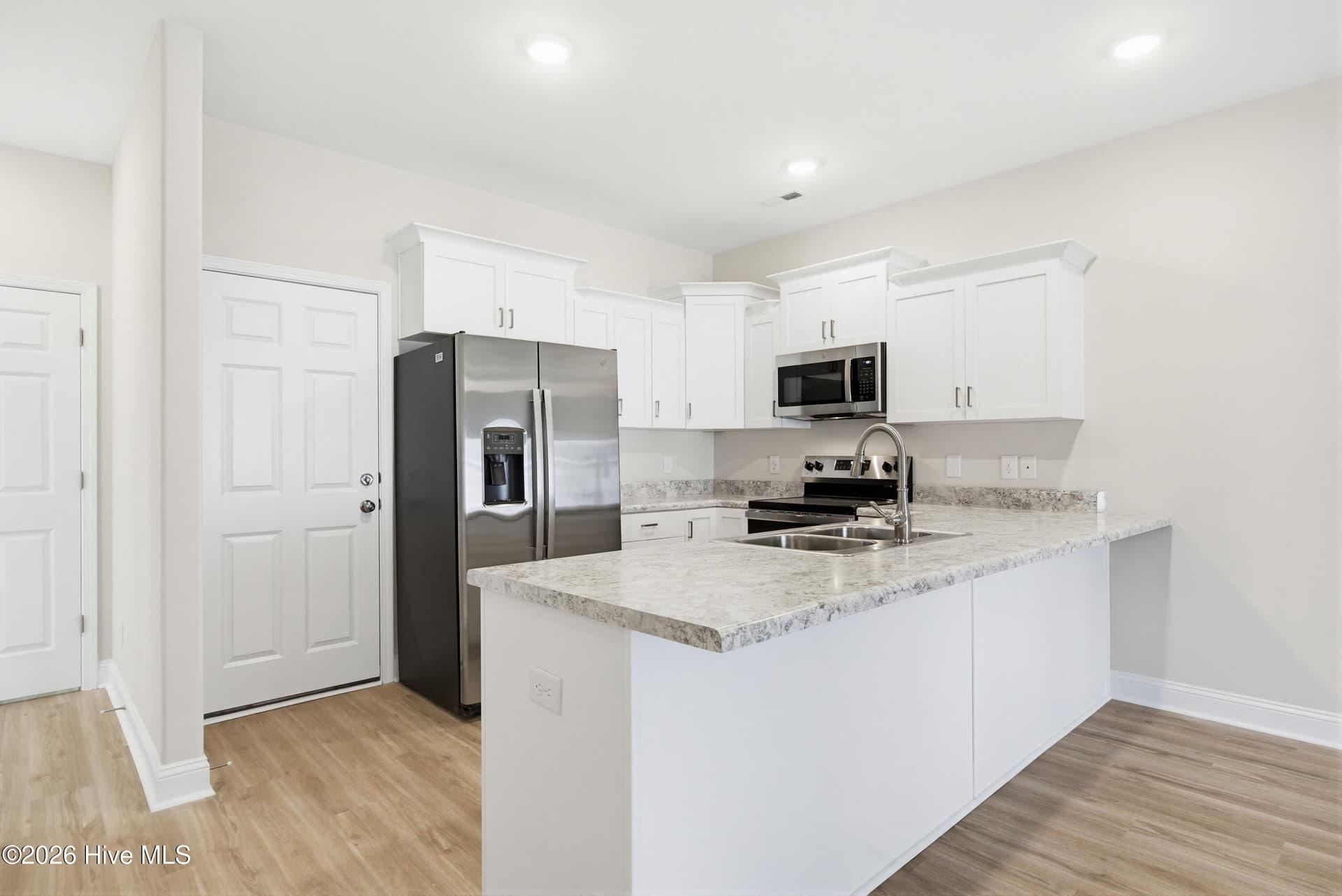 Townhouse at 210 Sandpiper Place, Holly Ridge, NC 28445, photo 4 of 21