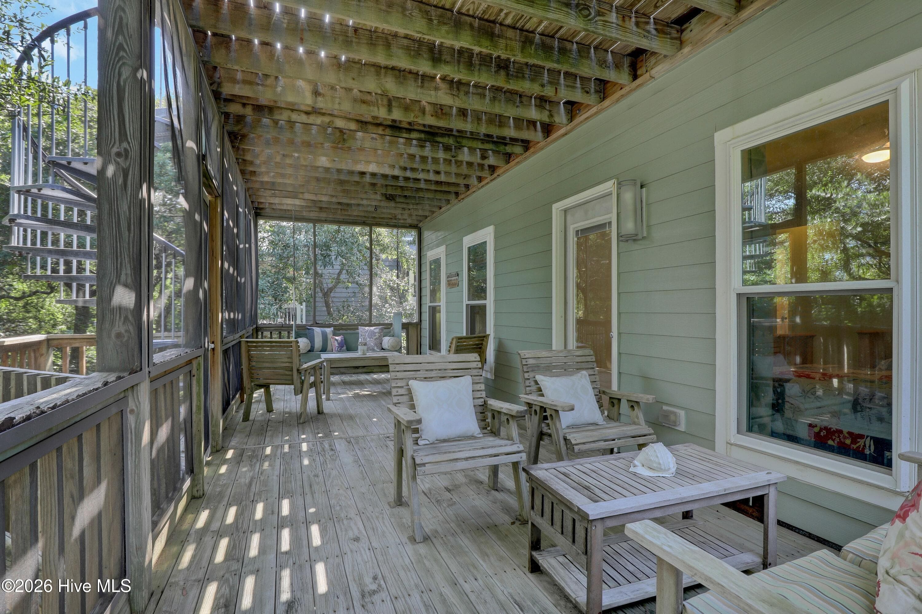 Single Family Residence at 109 Sea Urchin Court, Surf City, NC 28445, photo 16 of 49