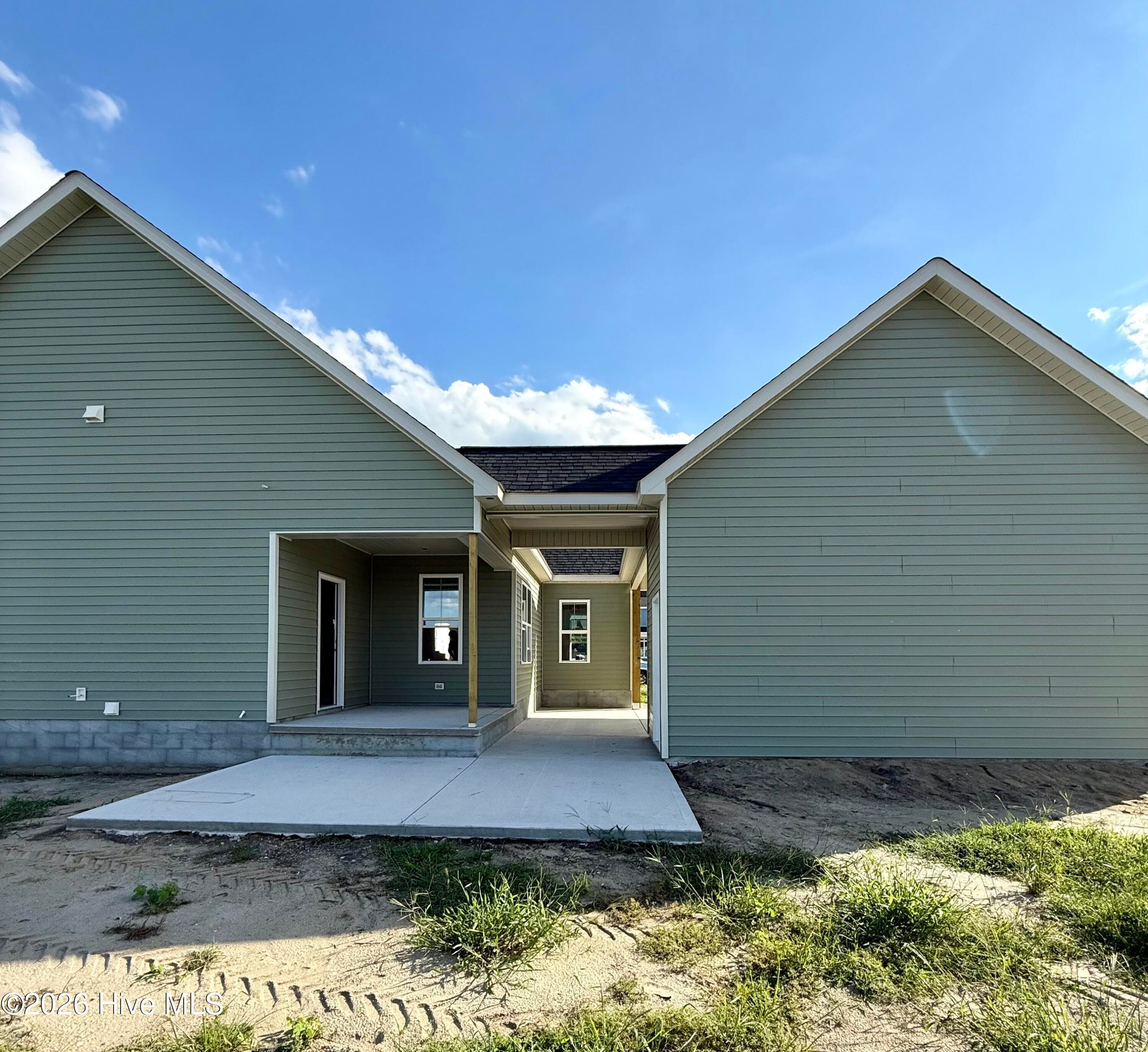 Single Family Residence at 1926 Kimball Drive, Greenville, NC 27834, photo 6 of 10