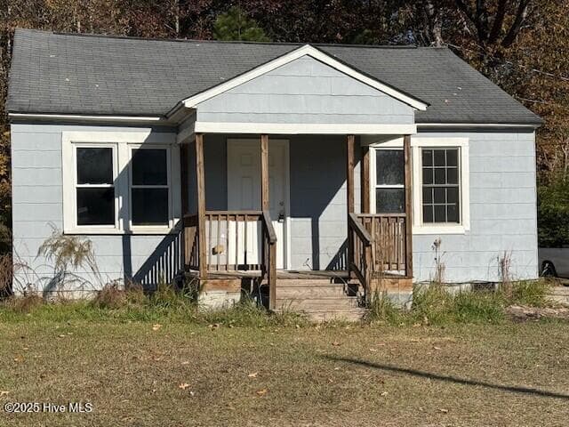Single Family Residence at 118 Buds Lane, Windsor, NC 27983, photo 2 of 14
