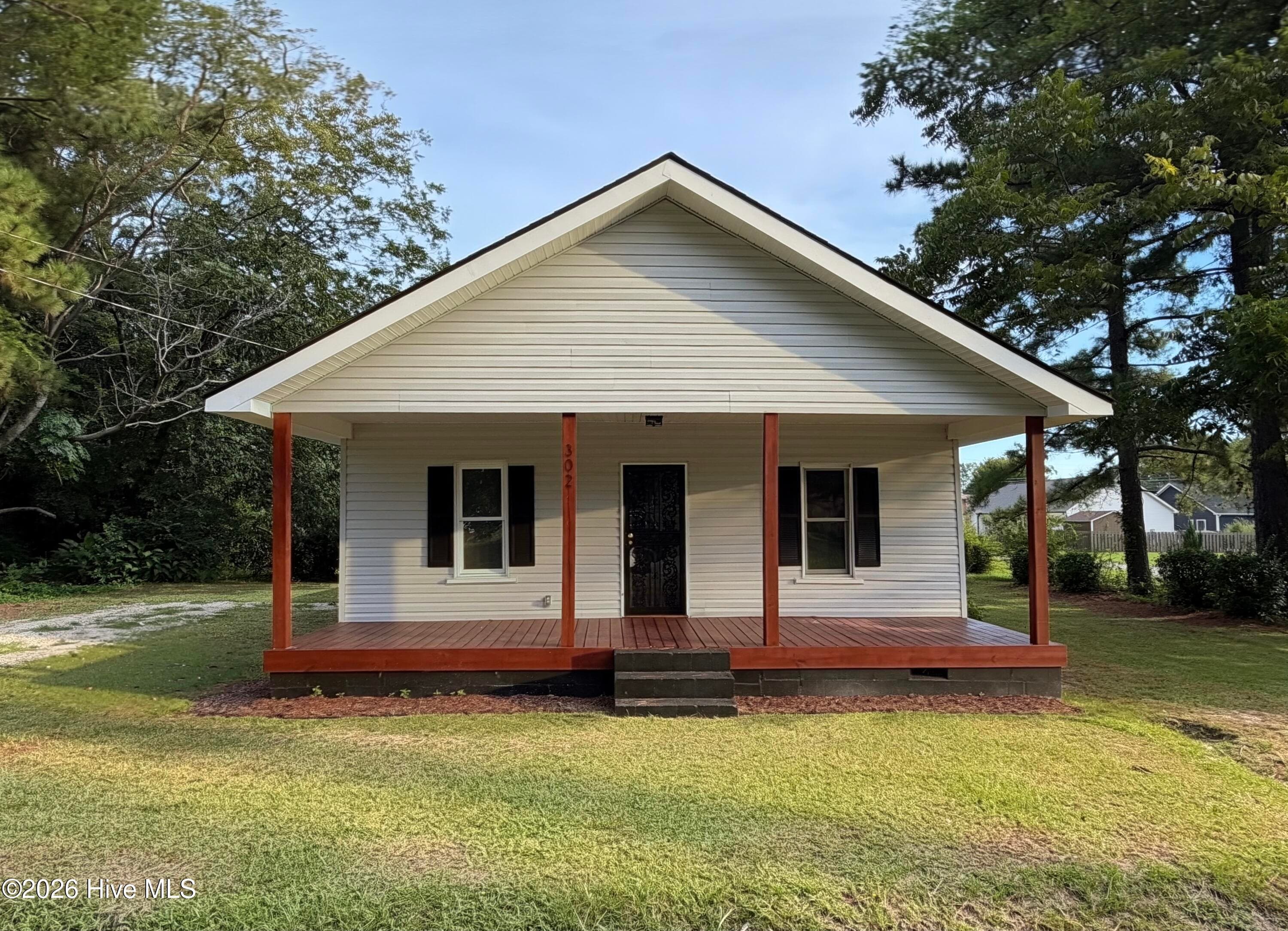 302 W 1st Street, Princeton, NC 27569