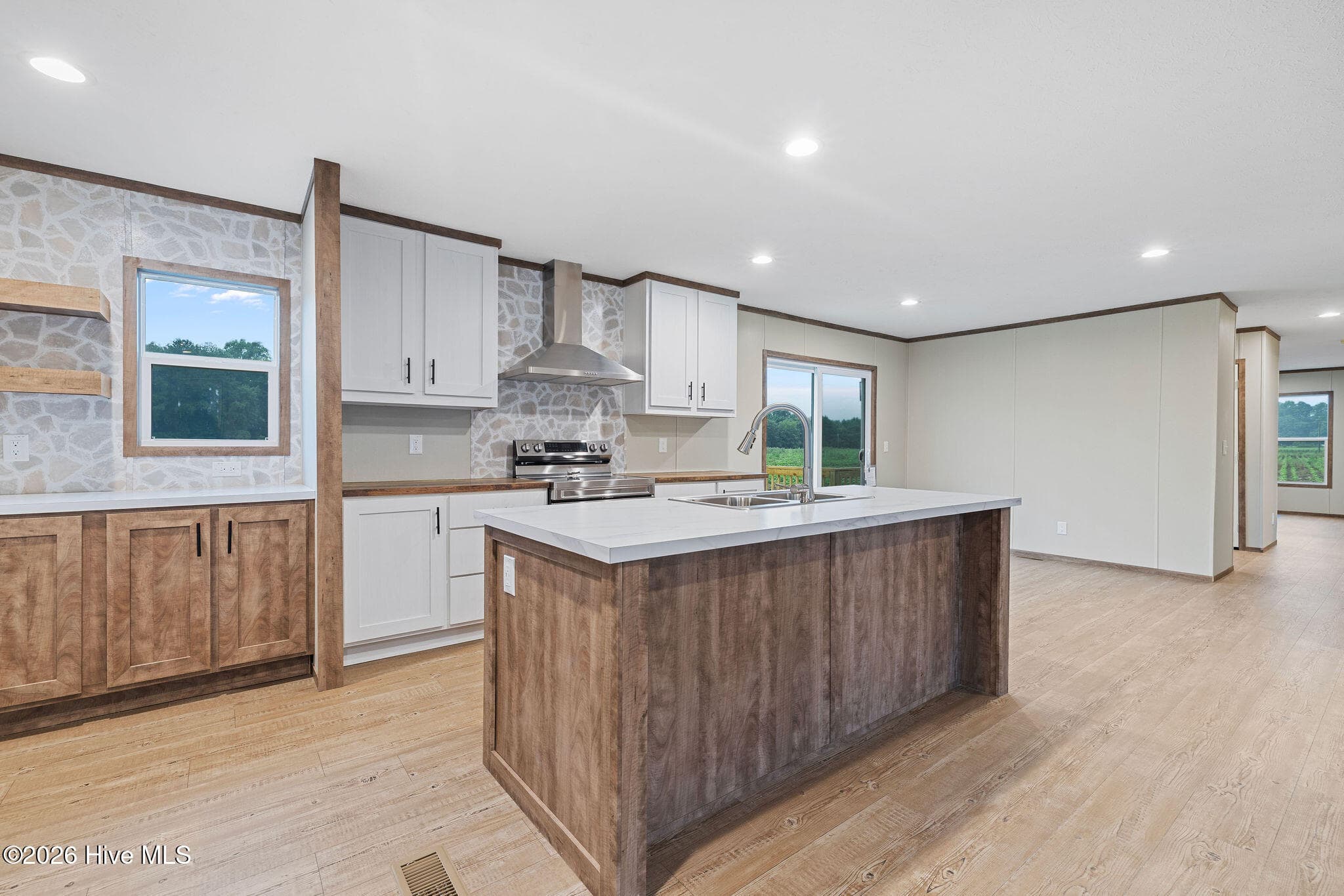 Manufactured Home at 369 Clayton Road, Princeton, NC 27569, photo 18 of 41