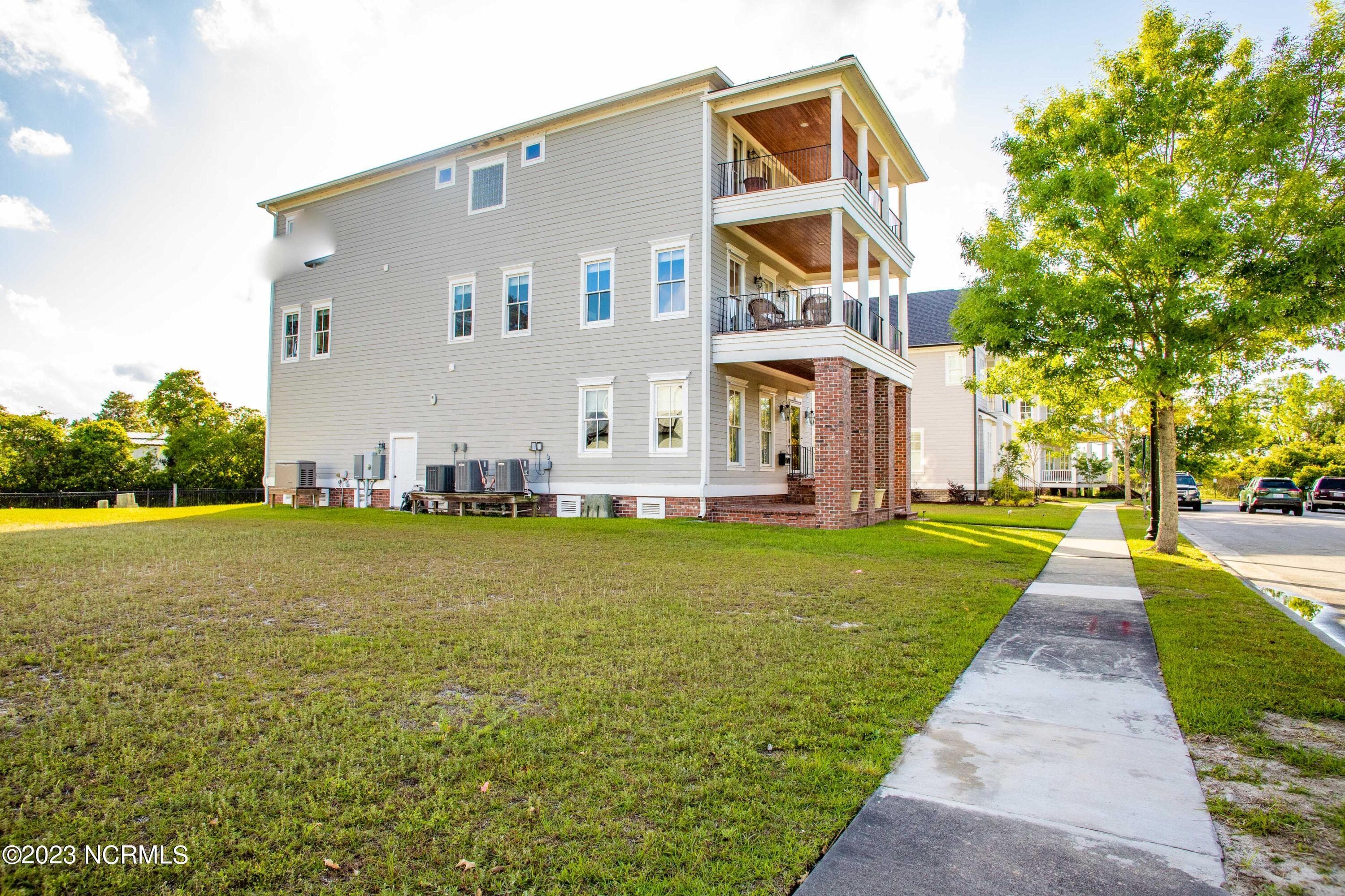 Front - 805 E Front Street, New Bern, NC 28560