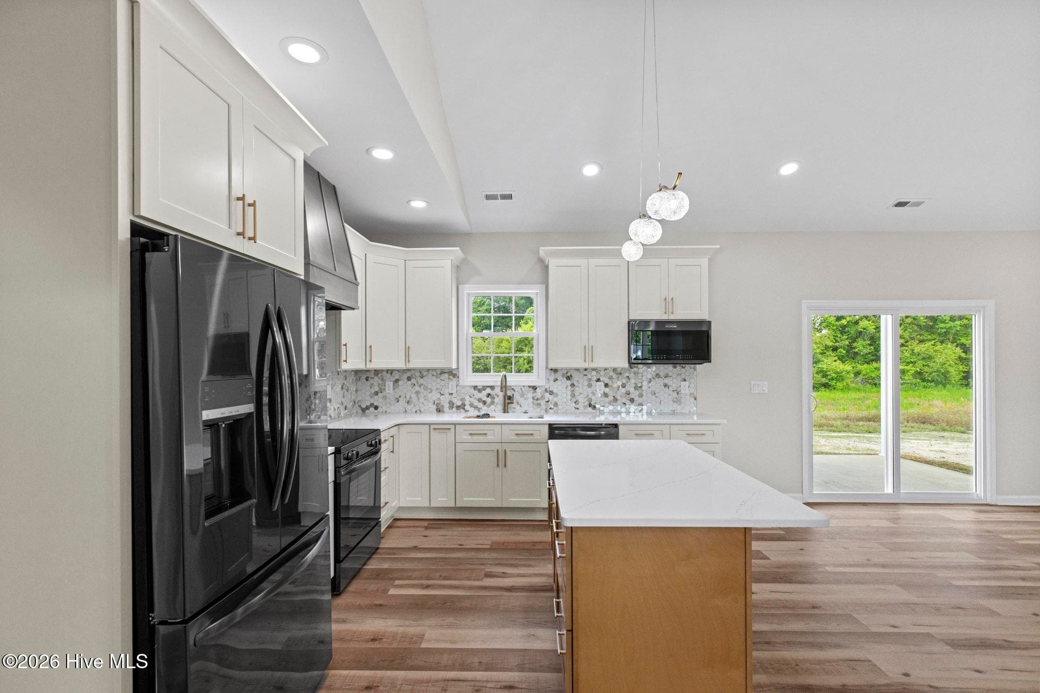 Single Family Residence at 402 Wade Drive, Richlands, NC 28574, photo 26 of 74