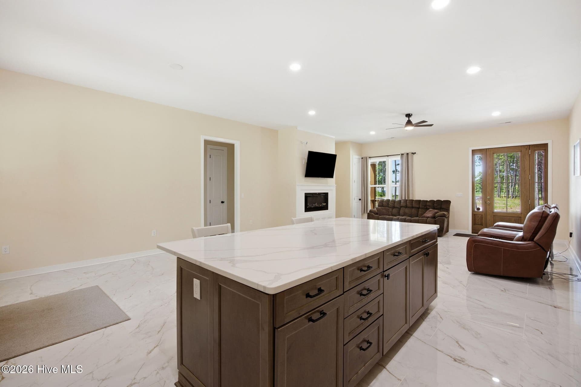 Single Family Residence at 2102 Midway Road SE, Bolivia, NC 28422, photo 11 of 59