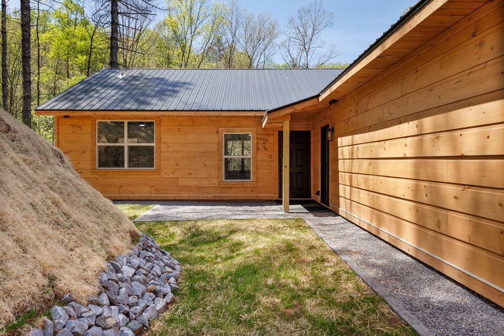 Single Family Residence at 342 Hunter Ridge, Murphy, NC 28906, photo 33 of 82