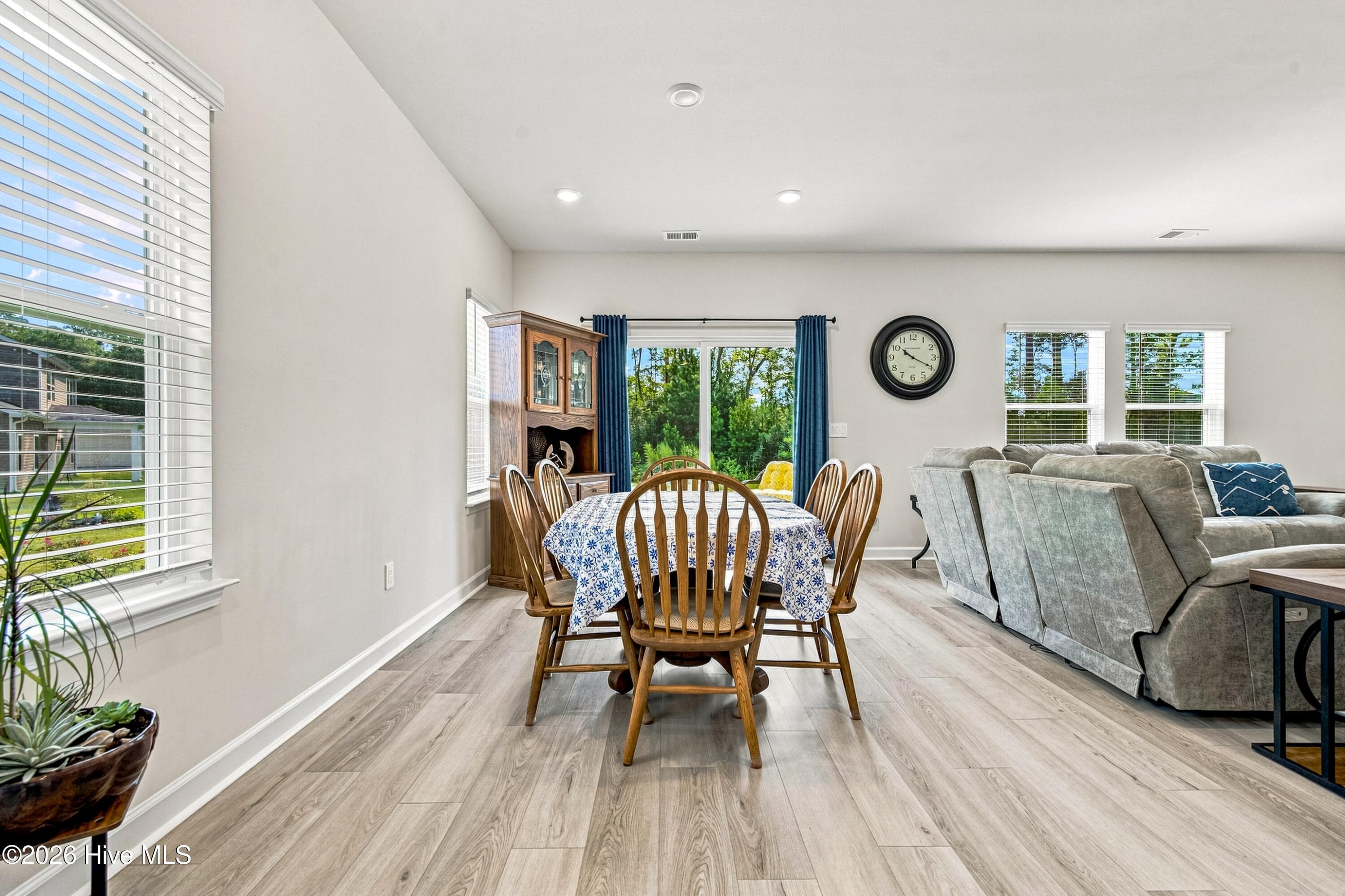 Single Family Residence at 605 Blackthorne Circle NW, Calabash, NC 28467, photo 16 of 53