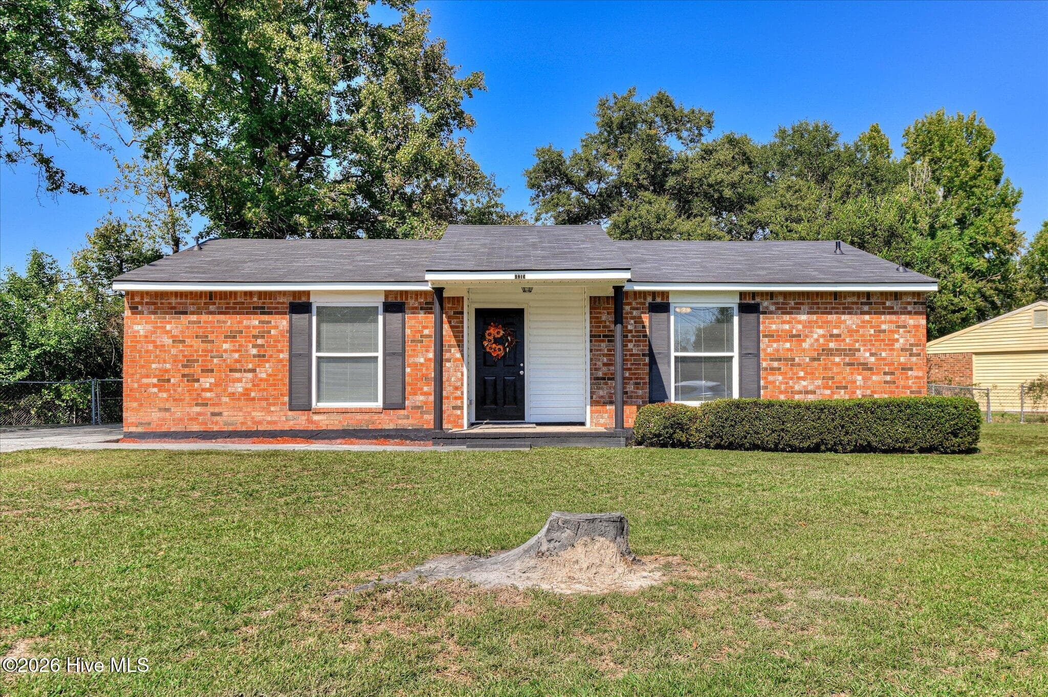 Single Family Residence at 3219 Gerald Drive E, Augusta, GA 30906, photo 2 of 37