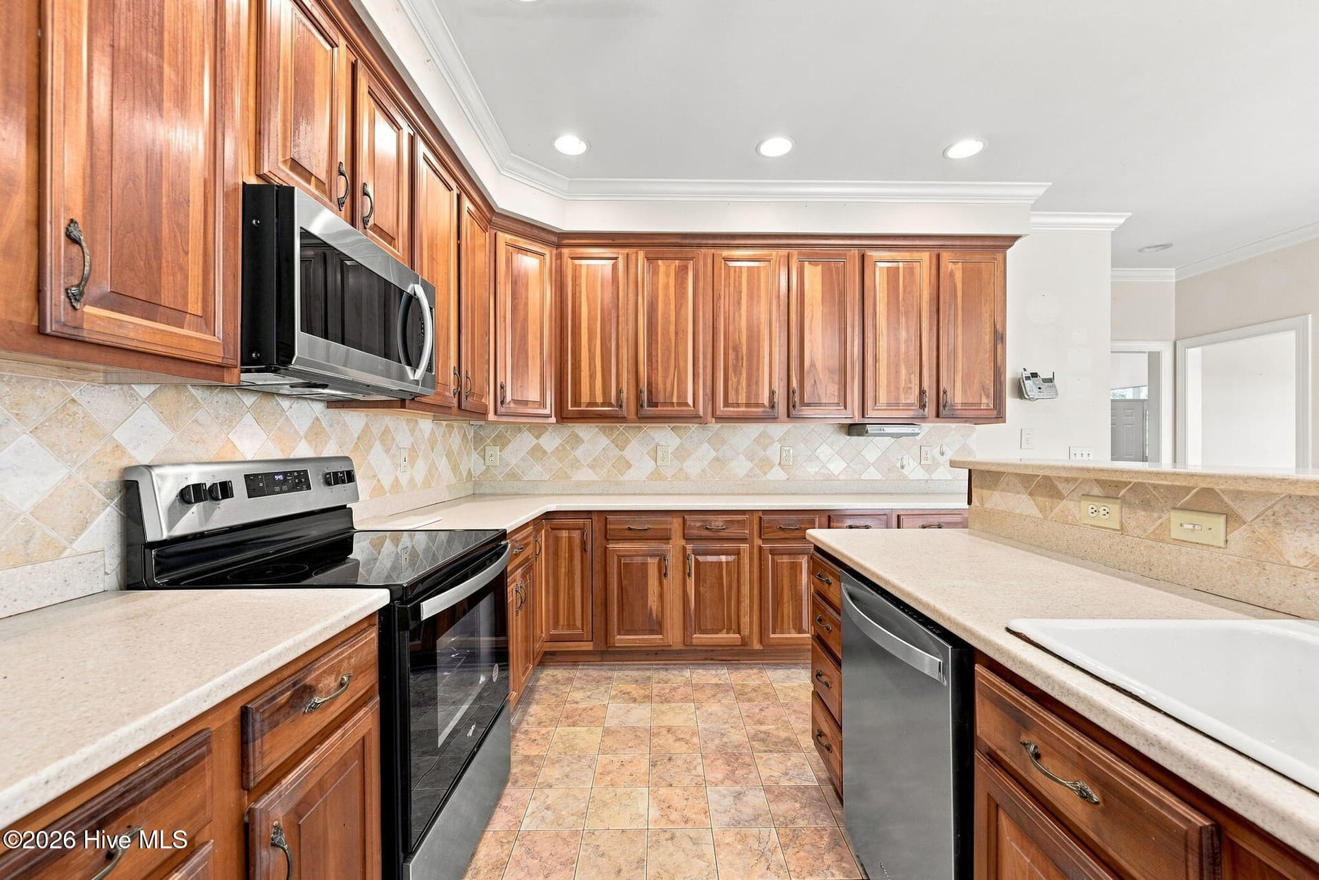 Single Family Residence at 303 Creekview Drive, Hampstead, NC 28443, photo 22 of 56