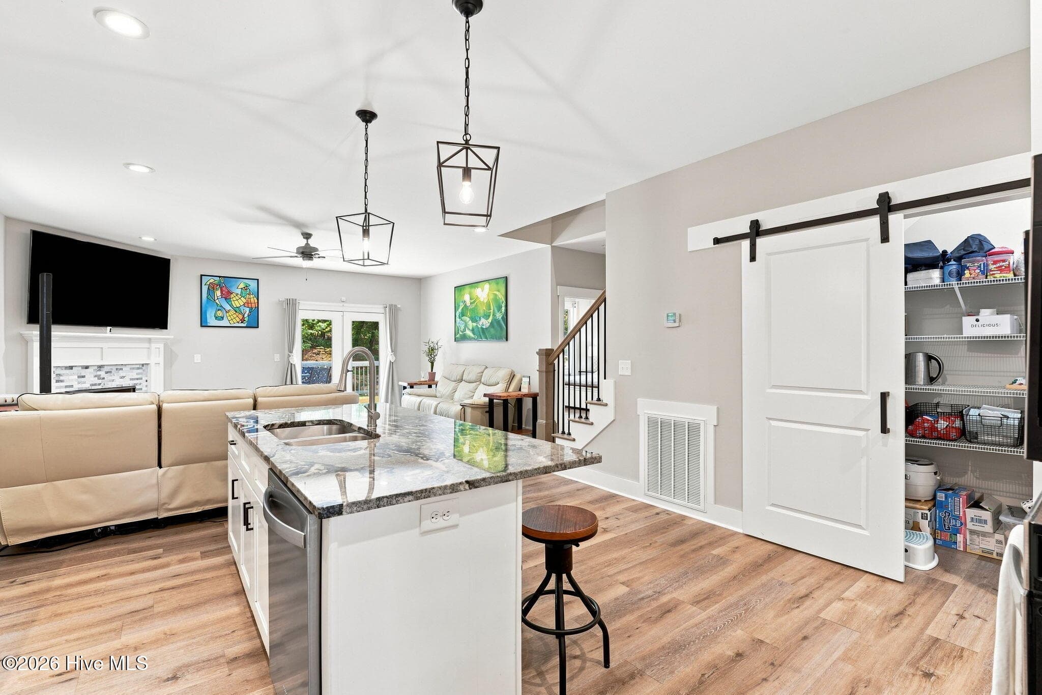 Single Family Residence at 8 Asheville Way, Pinehurst, NC 28374, photo 15 of 48
