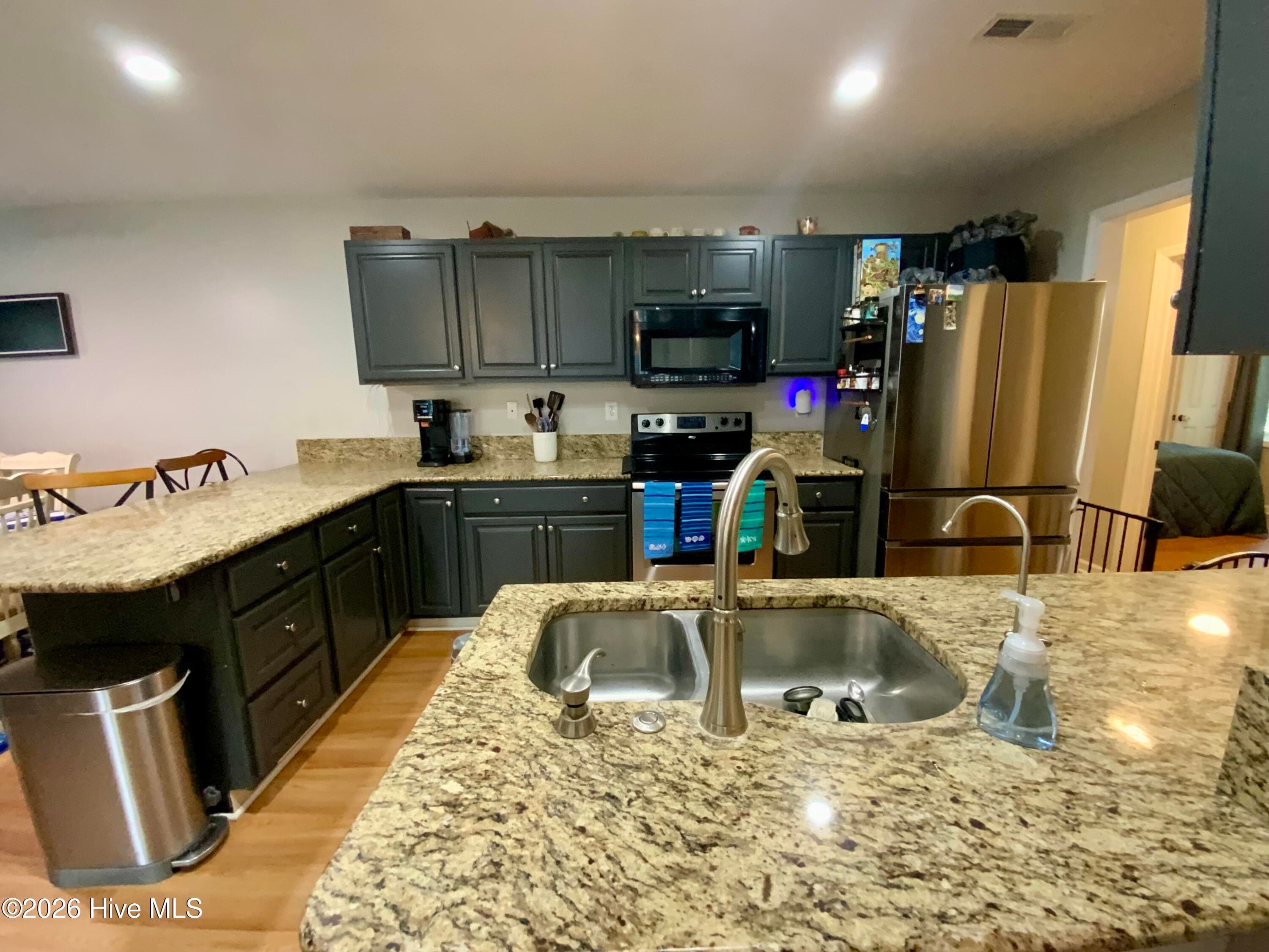 Single Family Residence at 102 Donna Court, Hubert, NC 28539, photo 14 of 54