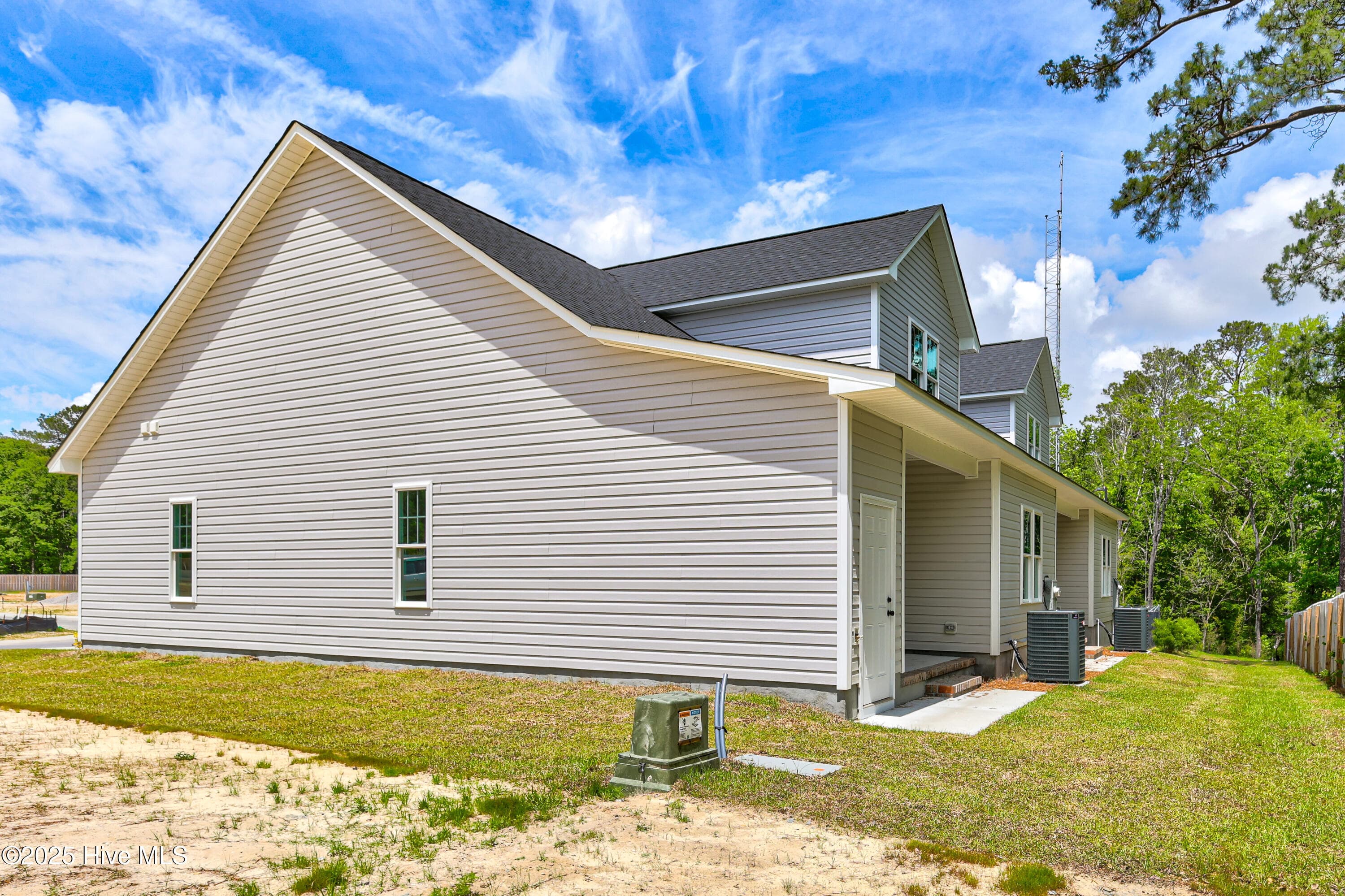 Townhouse at 552 Timbercrest Circle, Bolivia, NC 28422, photo 31 of 37