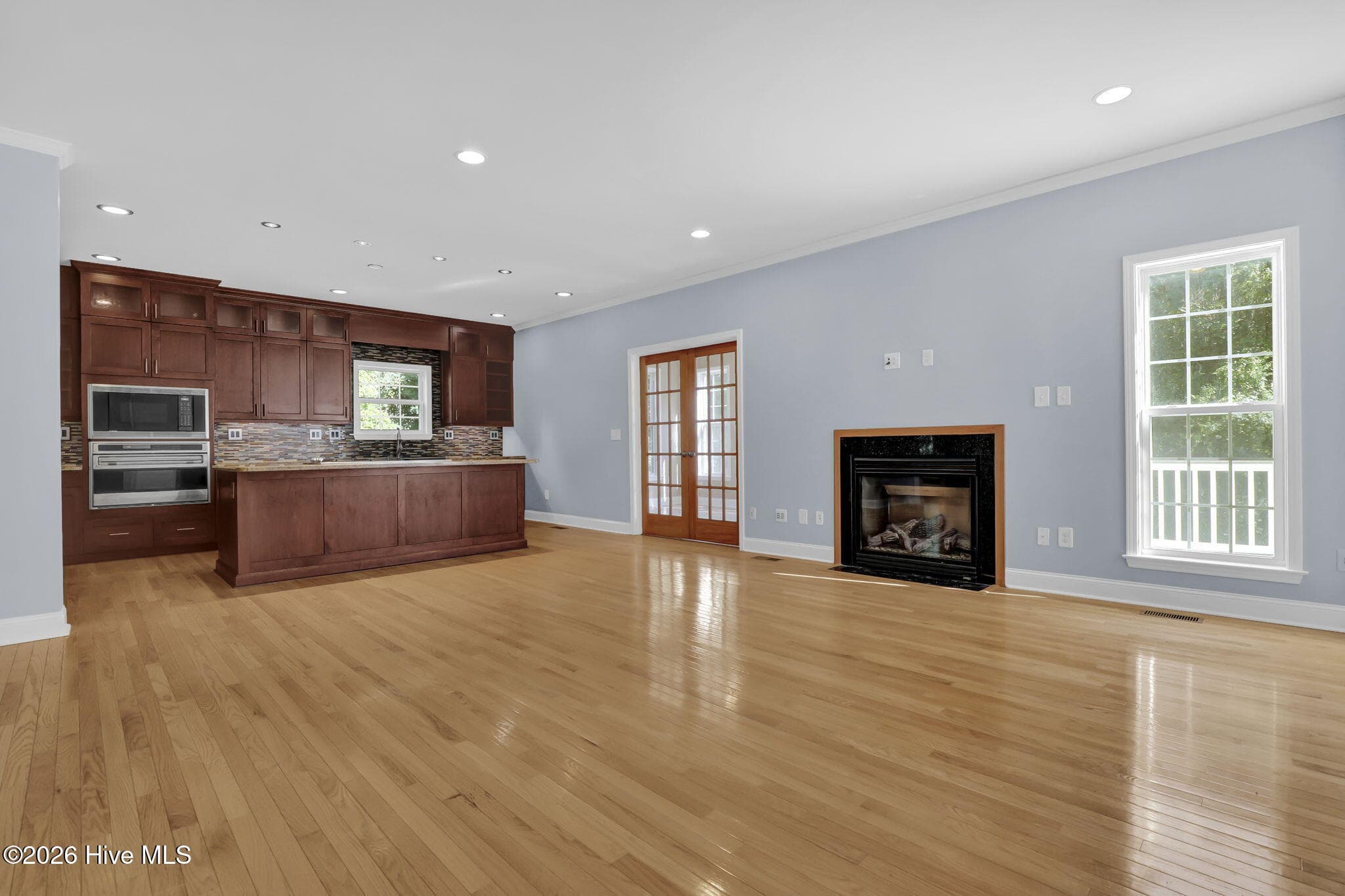 Single Family Residence at 305 Hickory Lane, Hampstead, NC 28443, photo 5 of 99