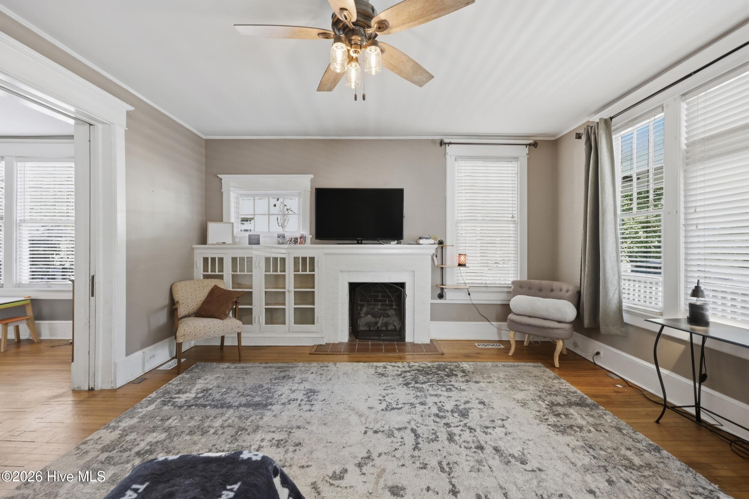 Single Family Residence at 1014 W Main Street, Elizabeth City, NC 27909, photo 4 of 62