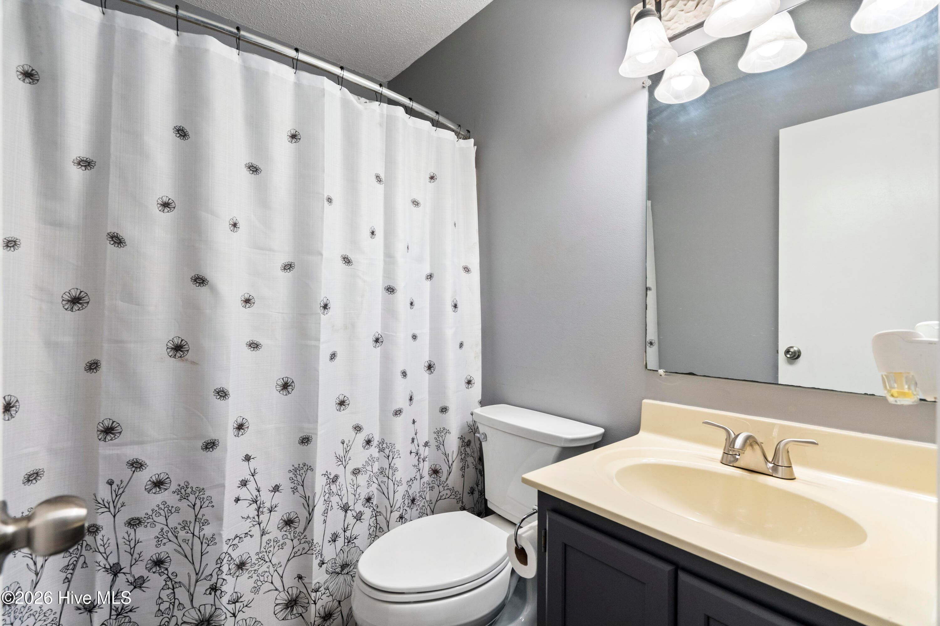 Single Family Residence at 259 S Creek Drive, Jacksonville, NC 28540, photo 19 of 32