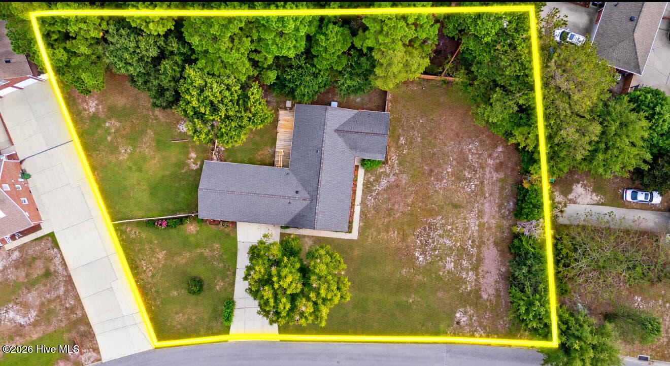 Single Family Residence at 1101 Hunting Ridge Road, Wilmington, NC 28412, photo 2 of 51
