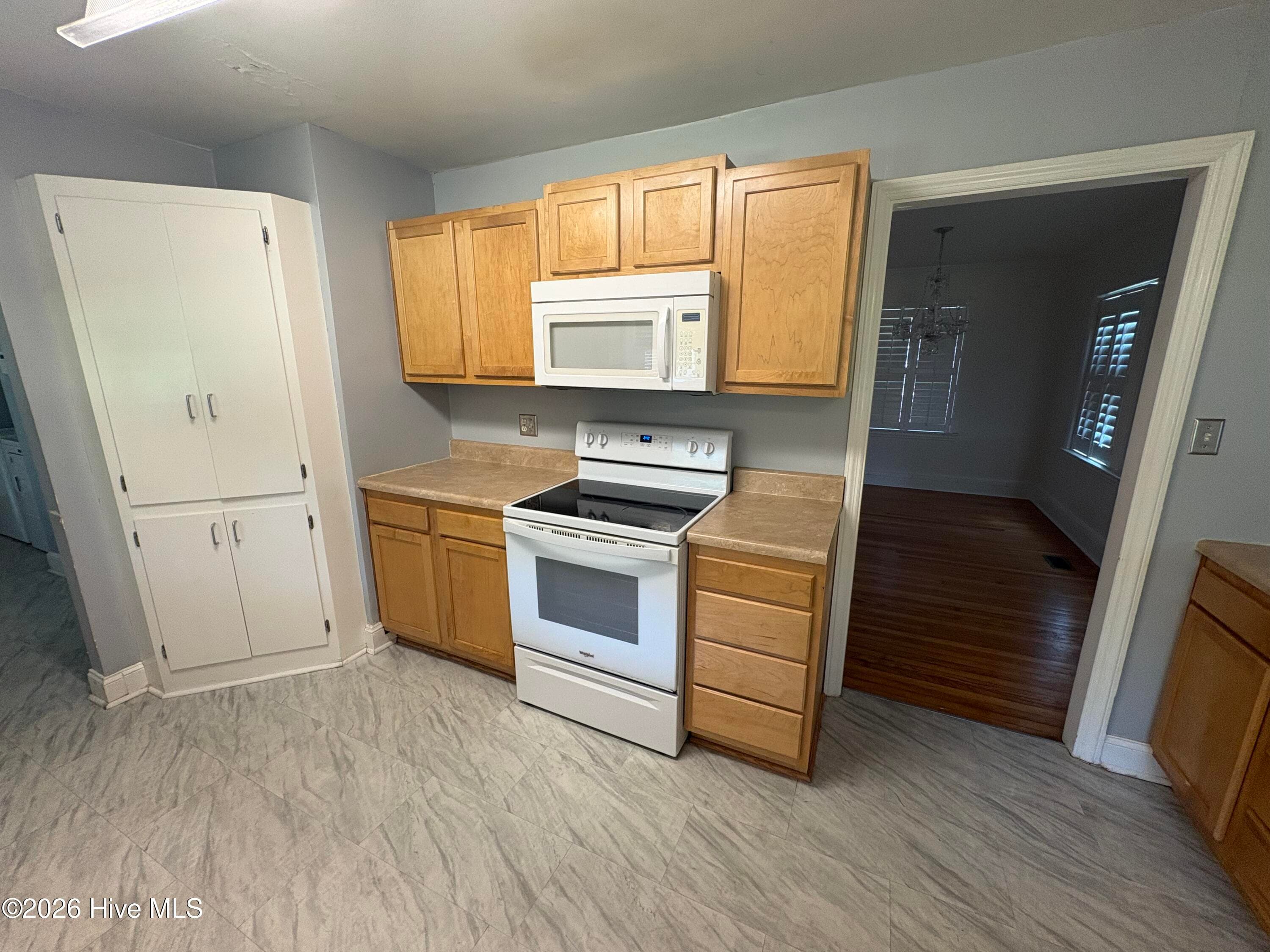 Raised Oak Panel Cabinets - 125 Tucker Street, Whiteville, NC 28472