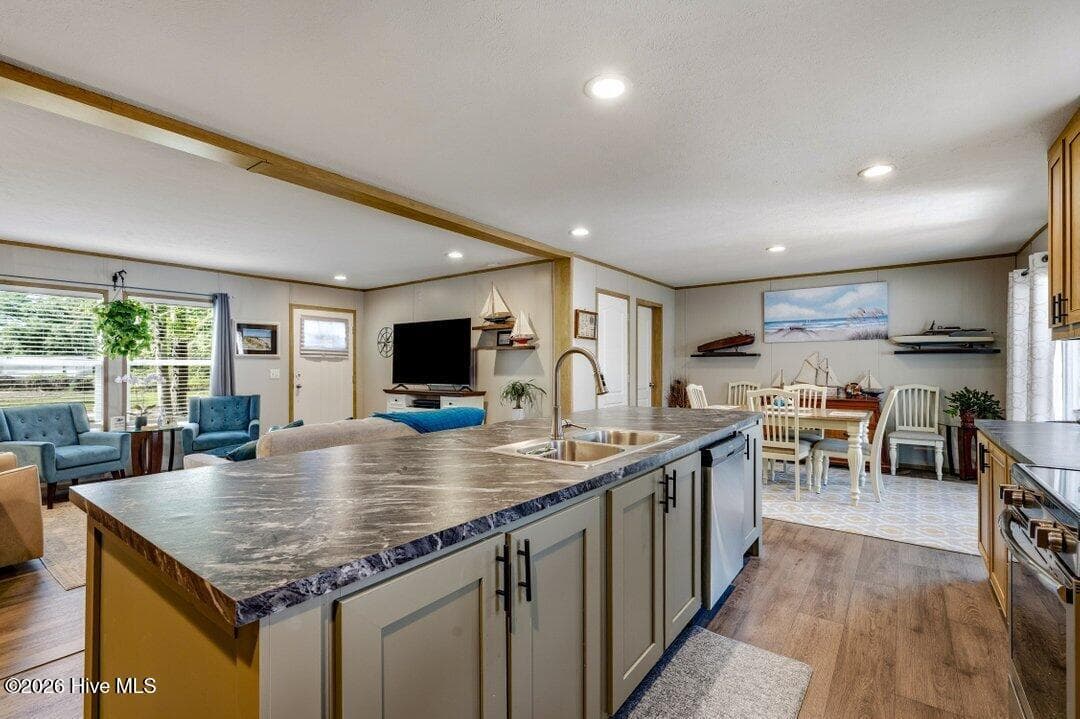 Manufactured Home at 3459 Lakeview Drive SW, Supply, NC 28462, photo 23 of 70