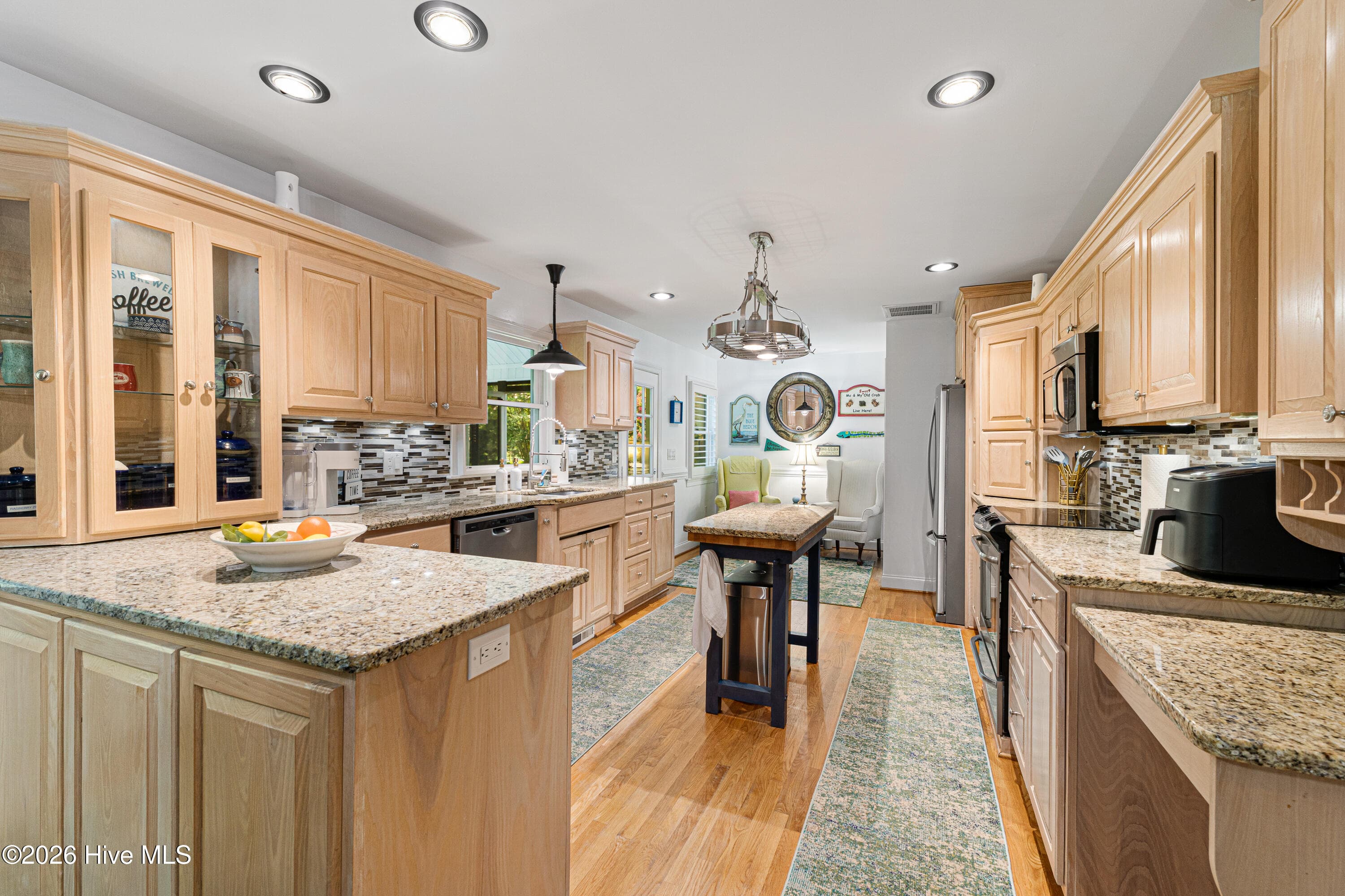 Single Family Residence at 415 Hillcrest Drive, Morehead City, NC 28557, photo 11 of 61