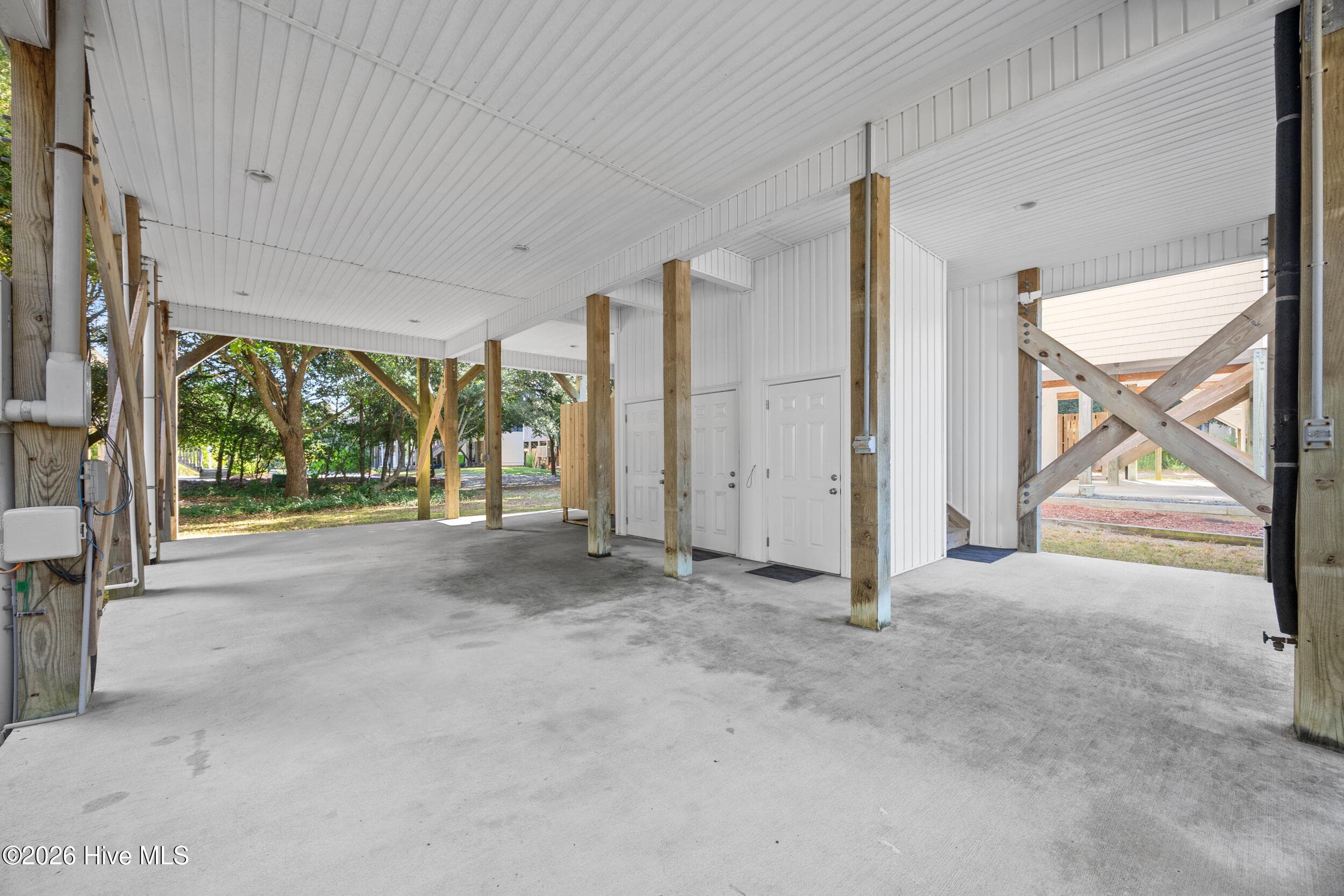 Single Family Residence at 122 Atkinson Road, Surf City, NC 28445, photo 61 of 90