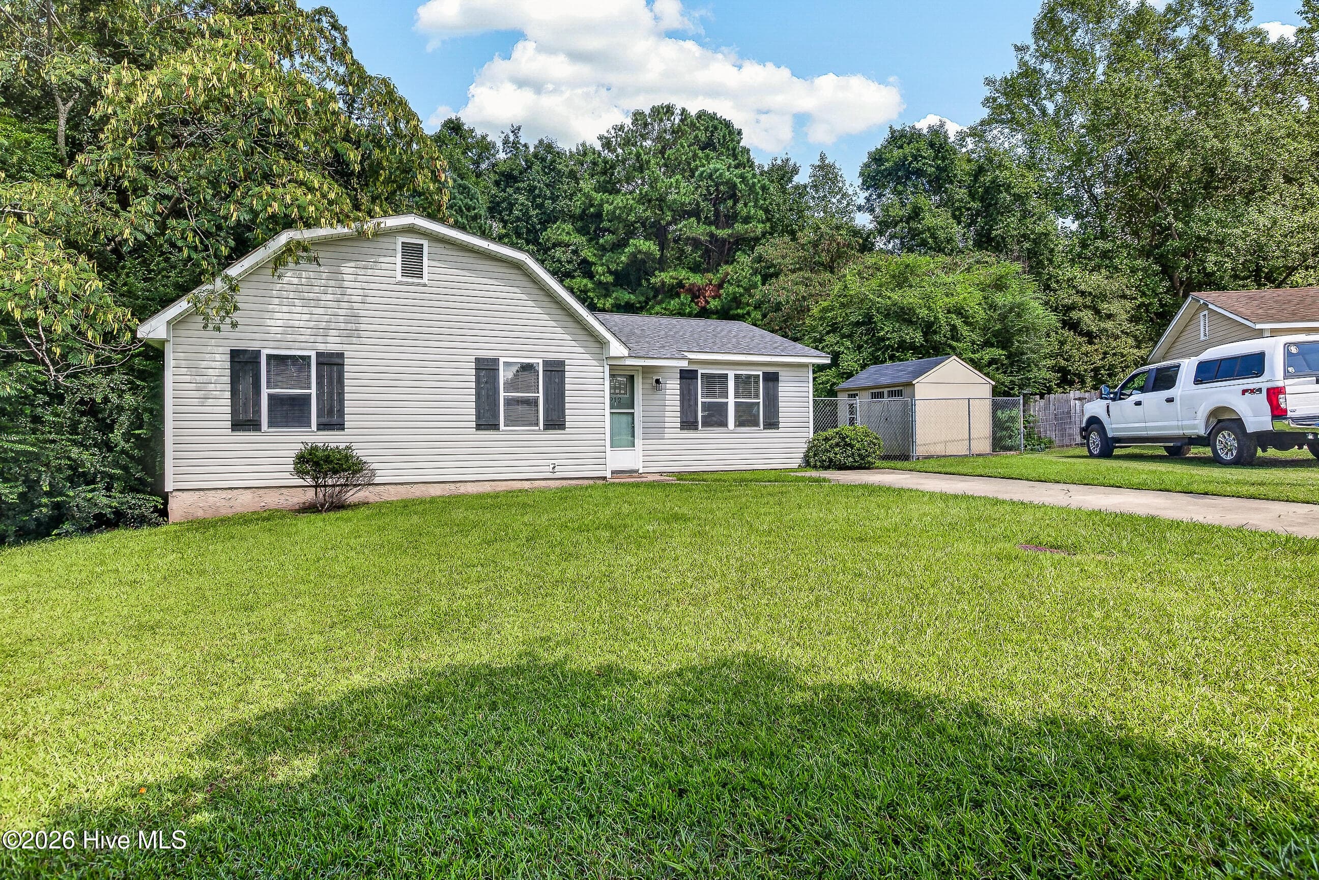 Single Family Residence at 912 Laurel Lane, Jacksonville, NC 28546, photo 20 of 35