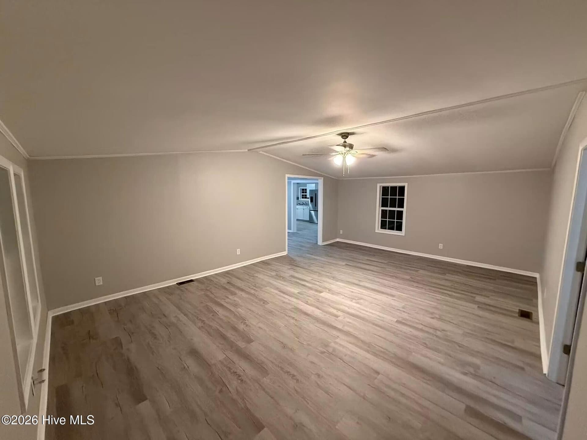 Manufactured Home at 145 Ridgecrest Acres, Whiteville, NC 28472, photo 16 of 29