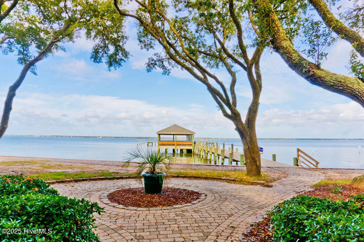 Community Pier awaits - 1700 Salter Path Road 202-R, Indian Beach, NC 28512