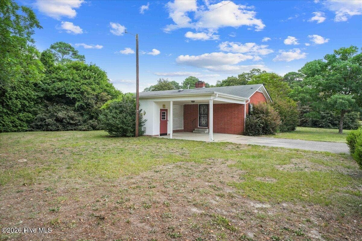Single Family Residence at 1801 E Azalea Drive, Goldsboro, NC 27530, photo 3 of 77