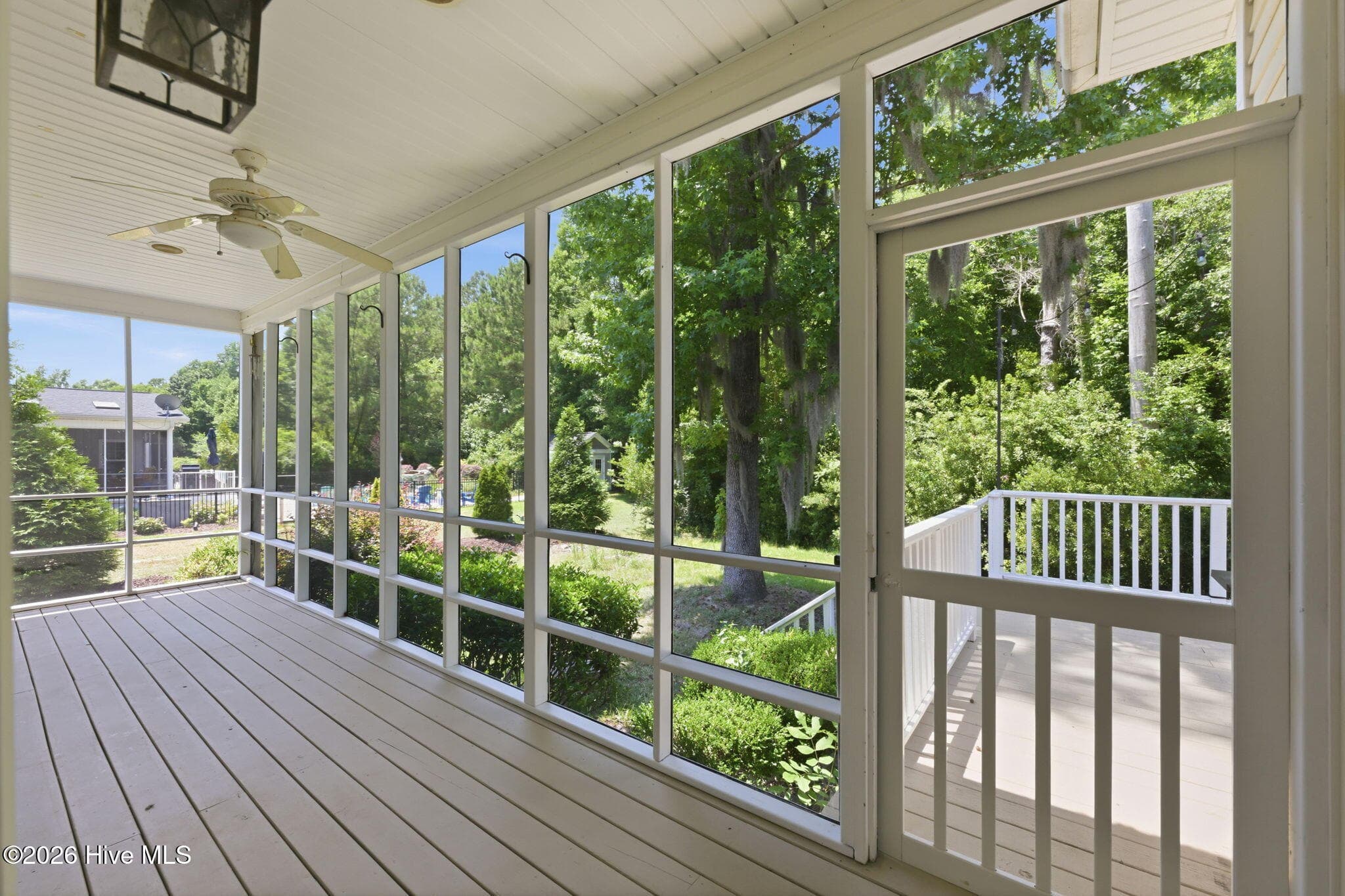 screened porch - 202 Emmen Road, New Bern, NC 28562
