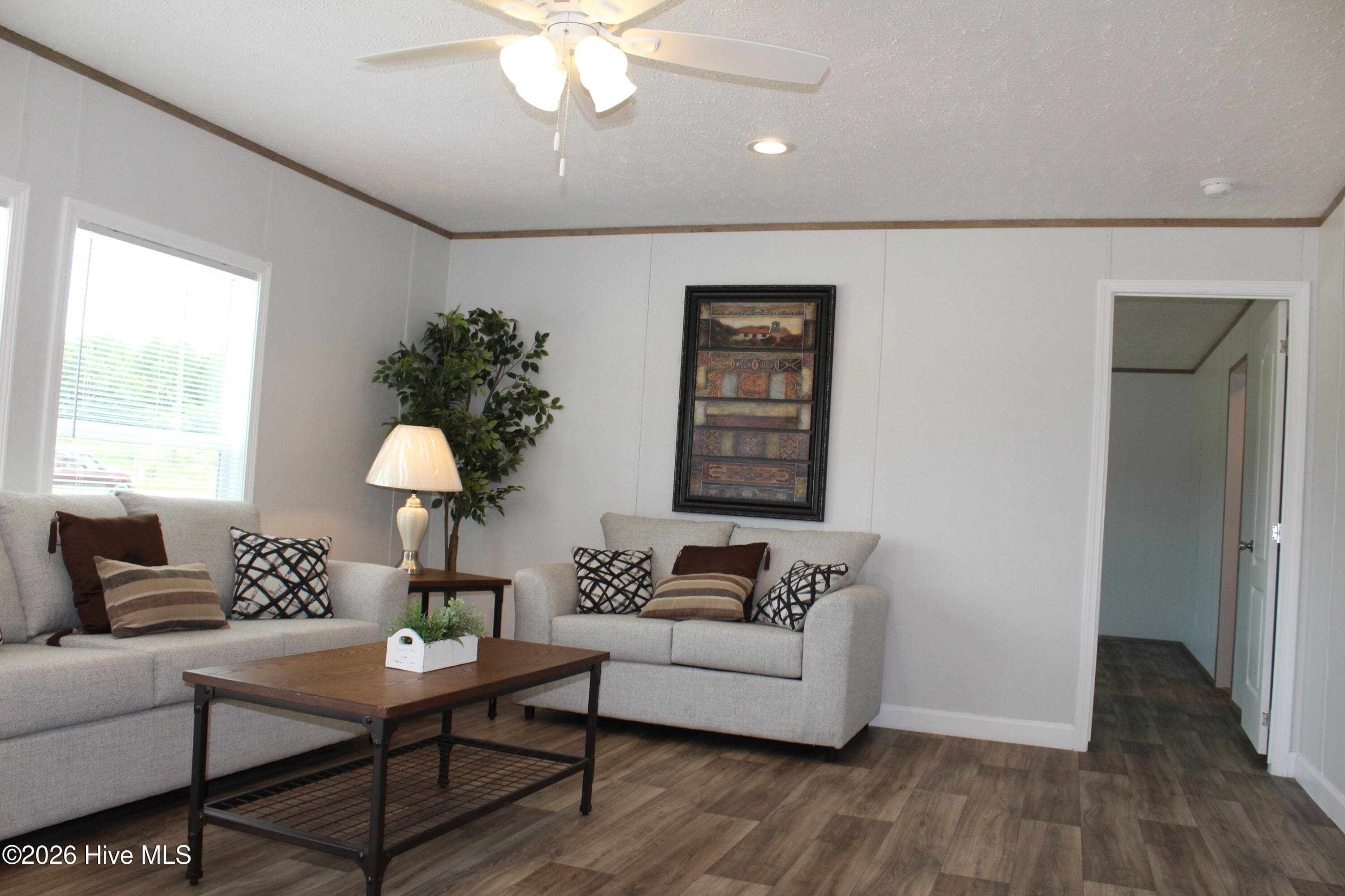 Manufactured Home at 950 Blind Bridge Road, Magnolia, NC 28453, photo 14 of 32