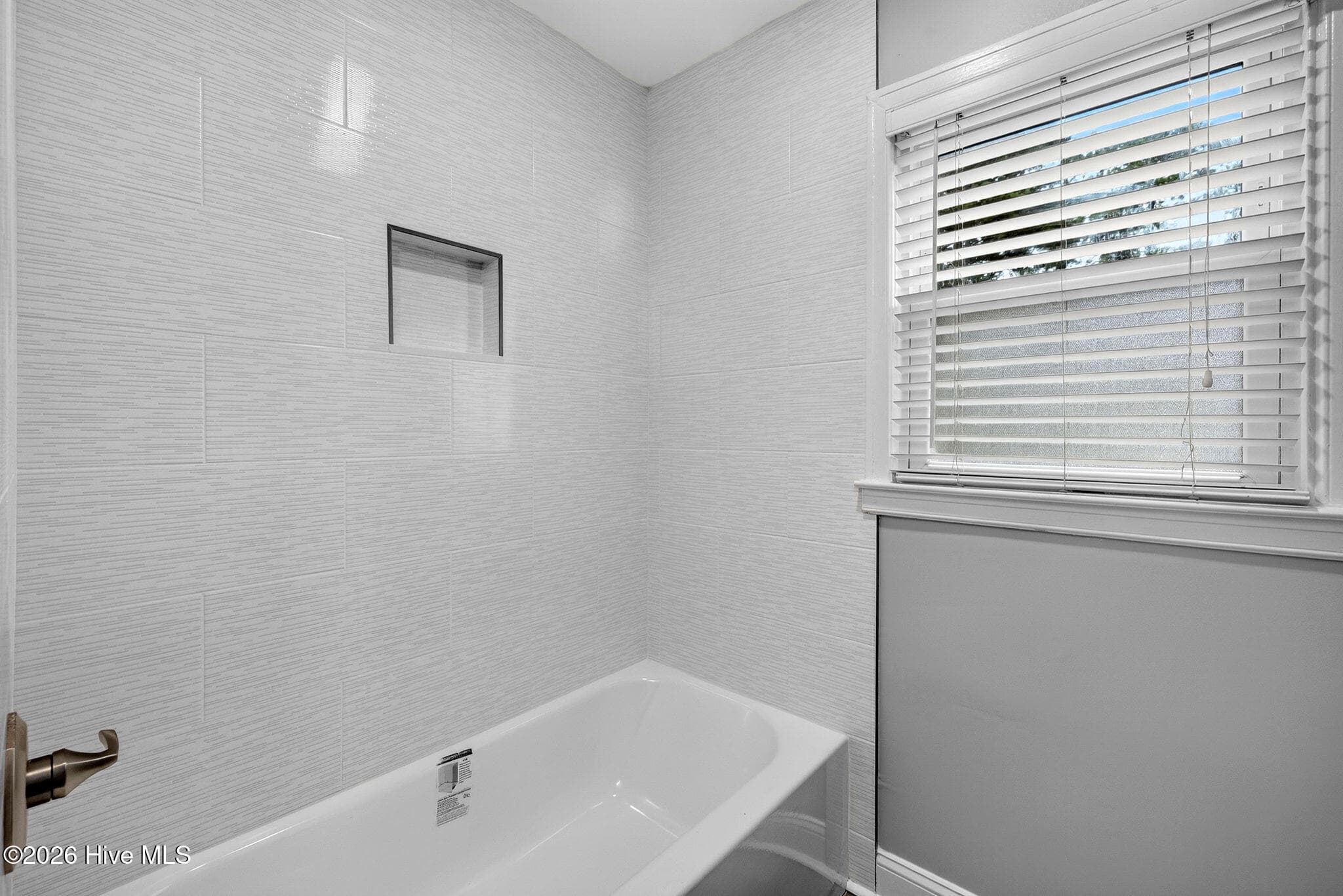 Single Family Residence at 712 Rosemont Avenue, Wilmington, NC 28403, photo 24 of 36