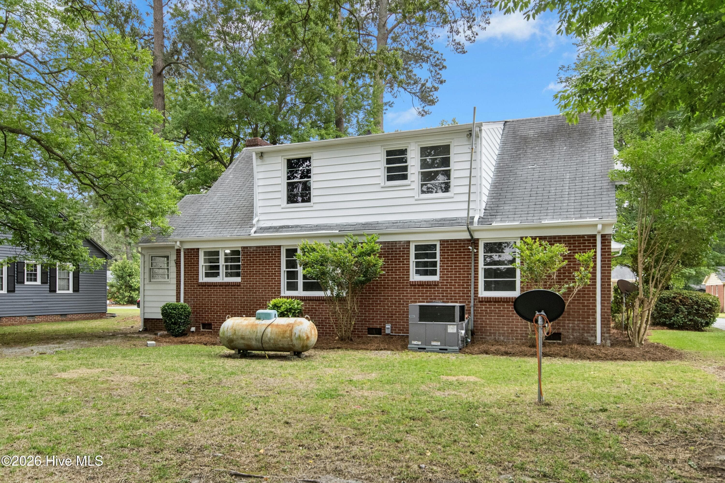 Single Family Residence at 205 Hill Street, Kinston, NC 28501, photo 24 of 27