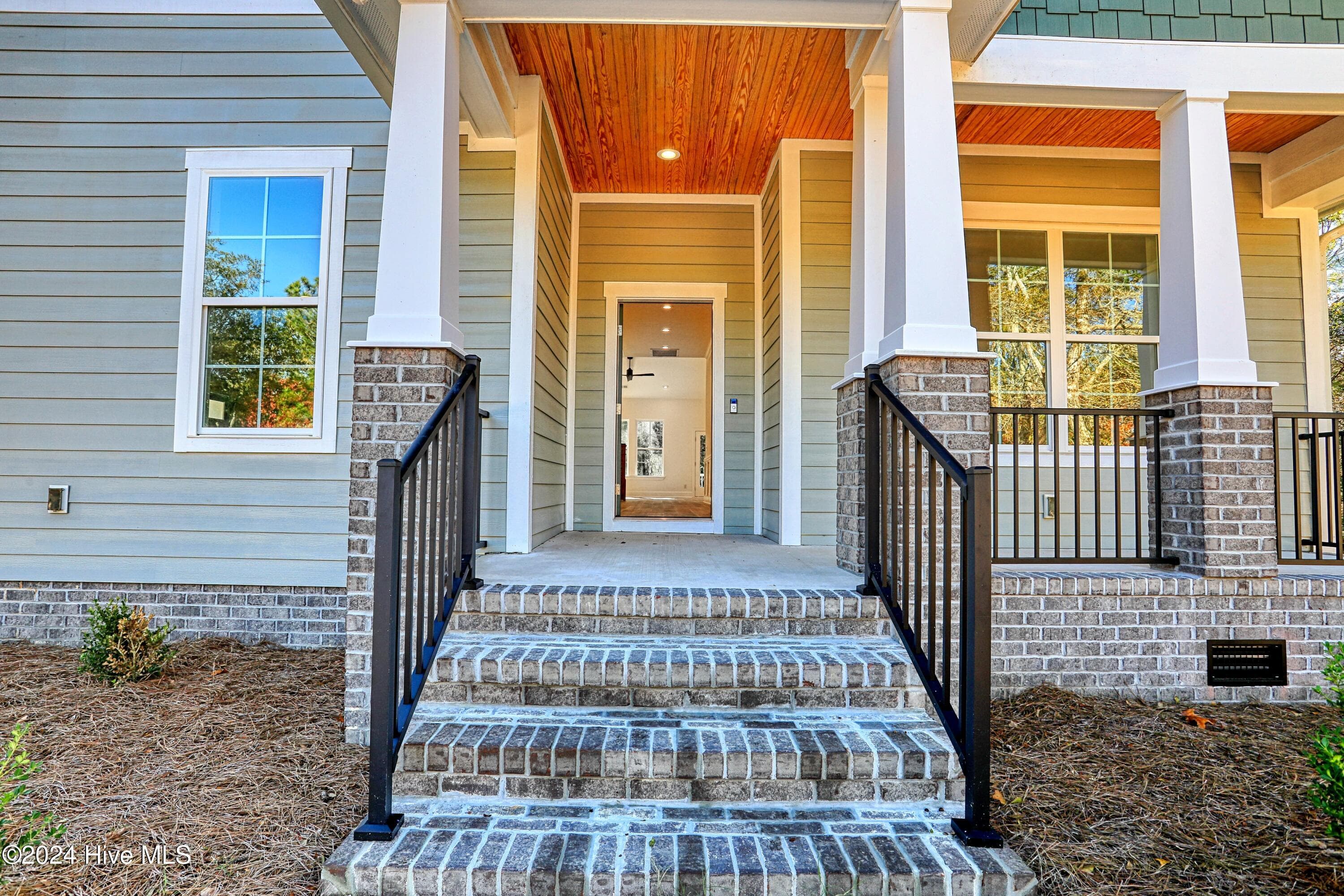 Single Family Residence at 3375 Sandridge Lane SW, Supply, NC 28462, photo 10 of 73