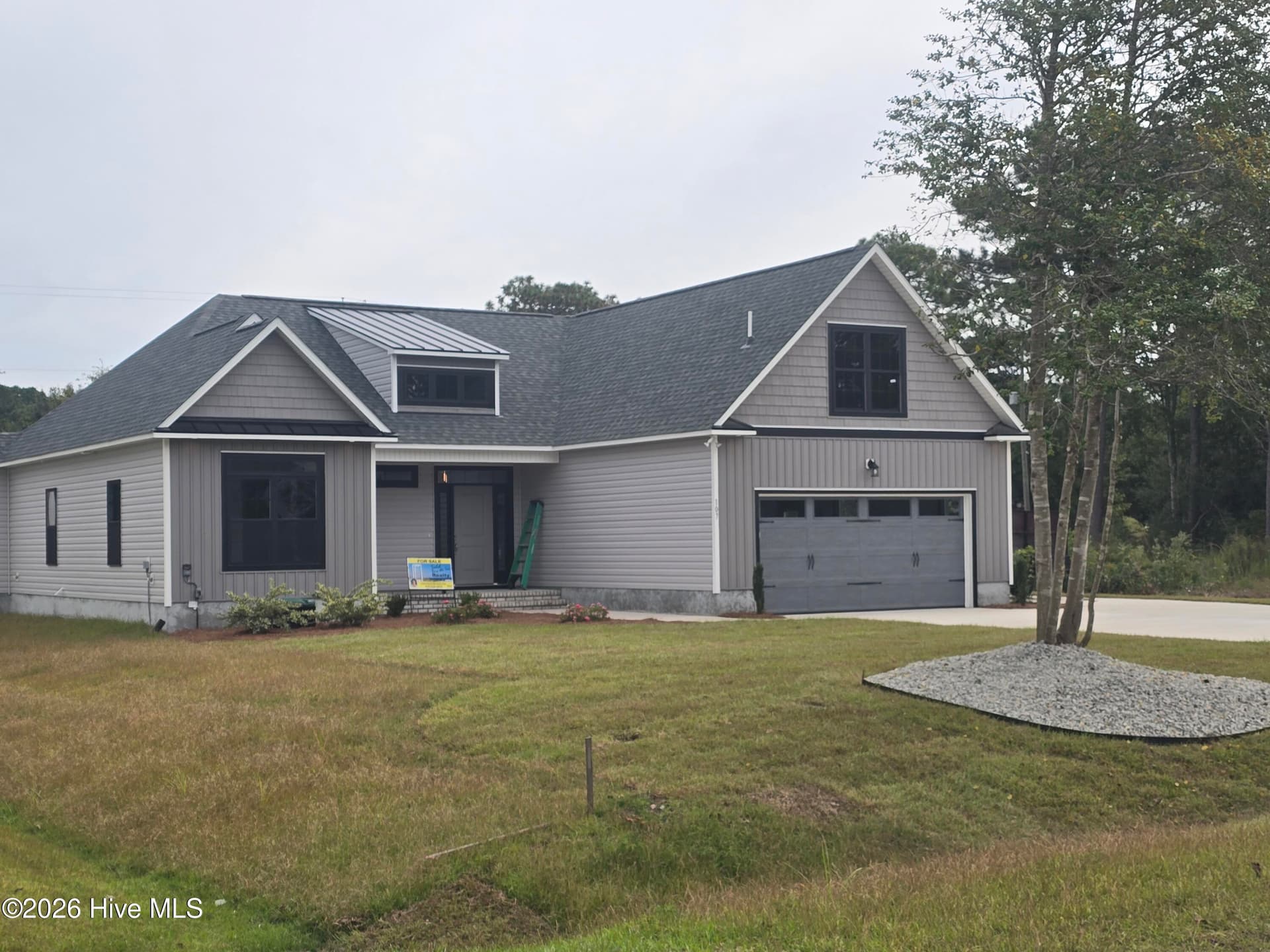 Single Family Residence at 107 Weathersbee Drive, Hampstead, NC 28443, photo 5 of 140