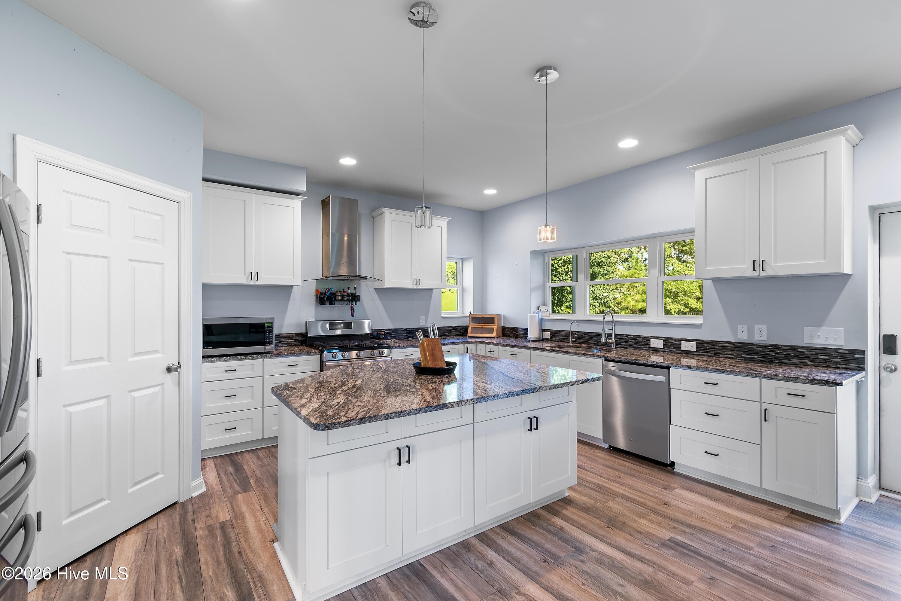 Single Family Residence at 2148 Stonecrest Drive NW, Calabash, NC 28467, photo 17 of 55