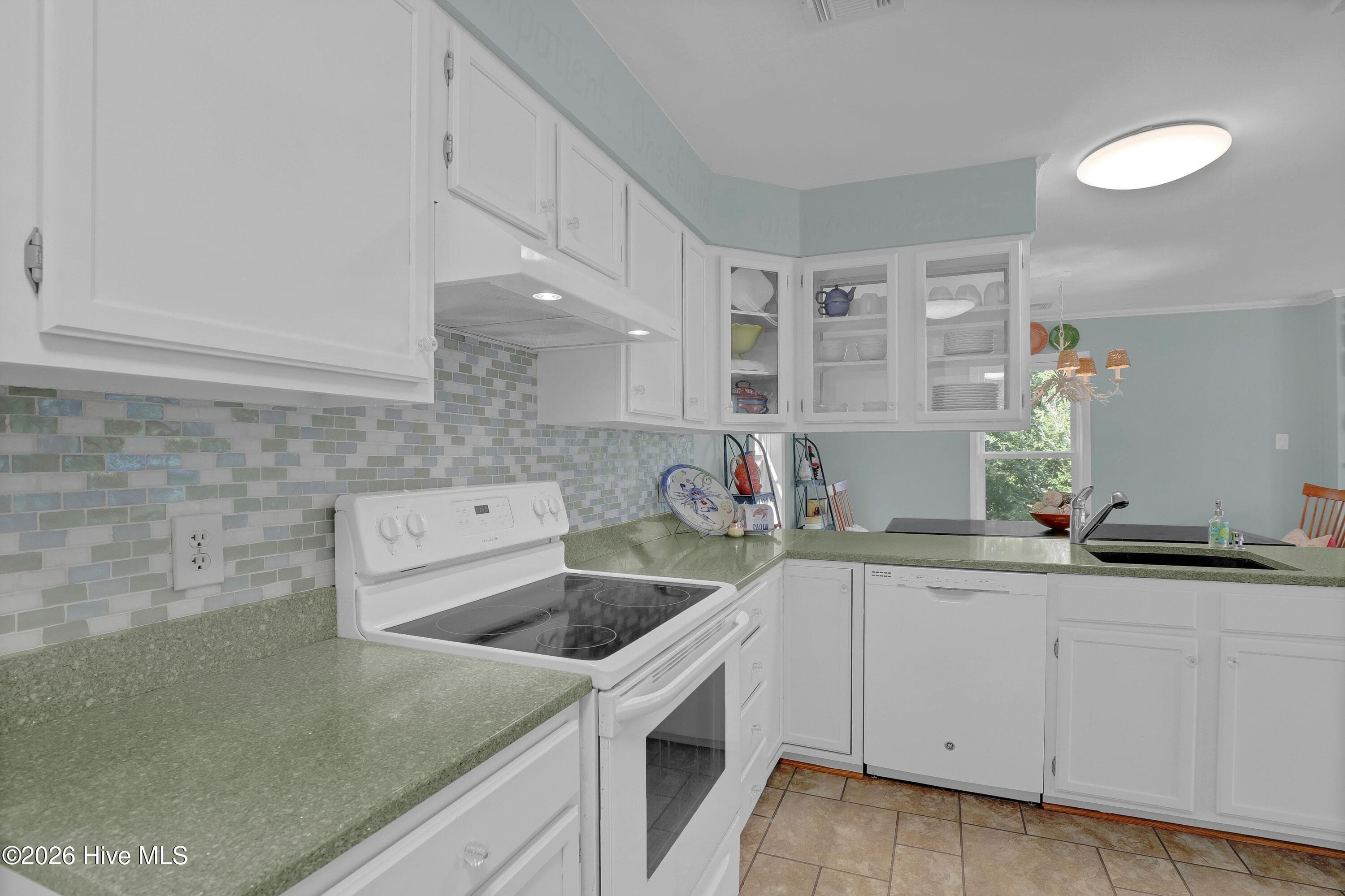 Single Family Residence at 109 Sea Urchin Court, Surf City, NC 28445, photo 22 of 49