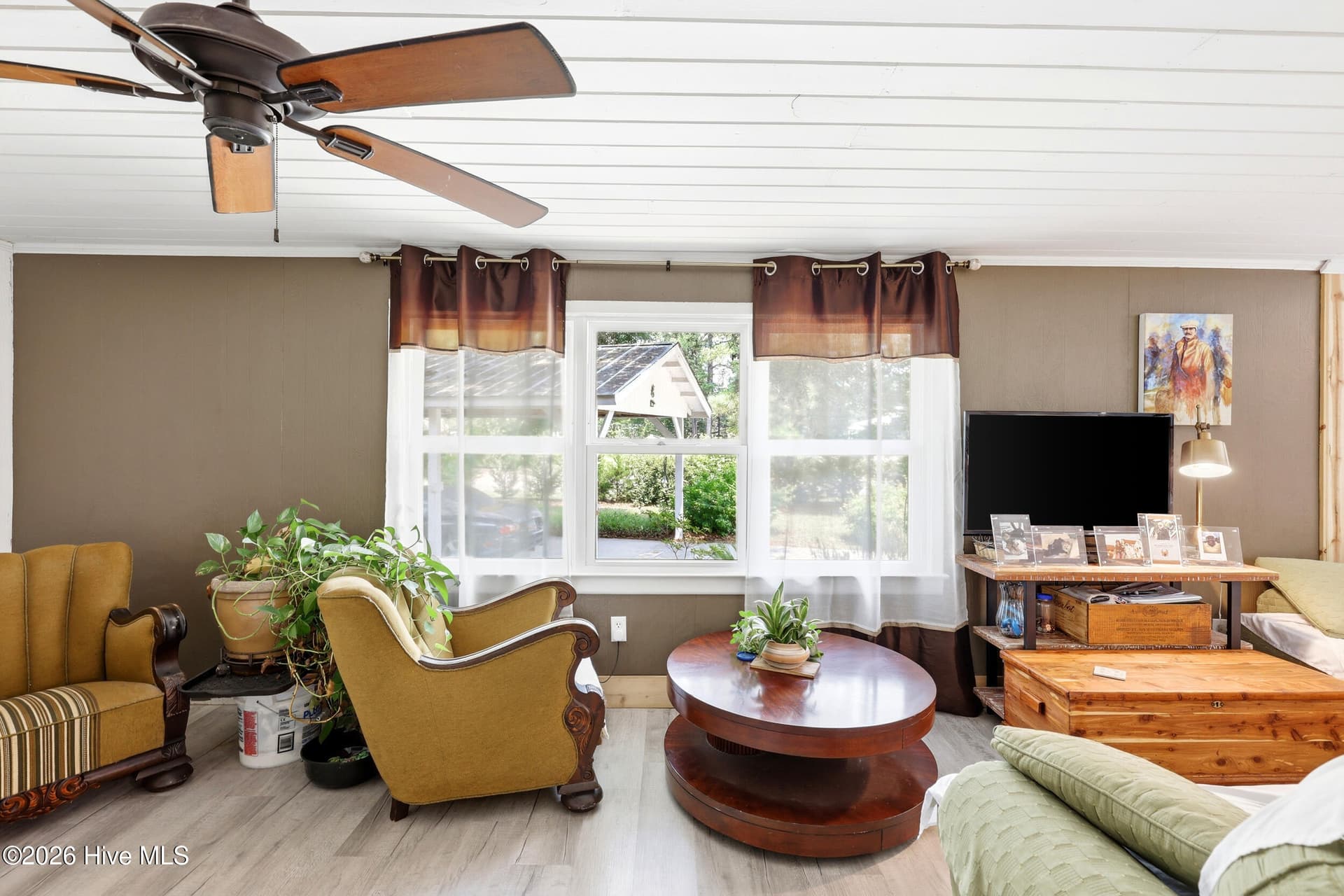 Manufactured Home at 9081 Beach Drive SW, Calabash, NC 28467, photo 15 of 65