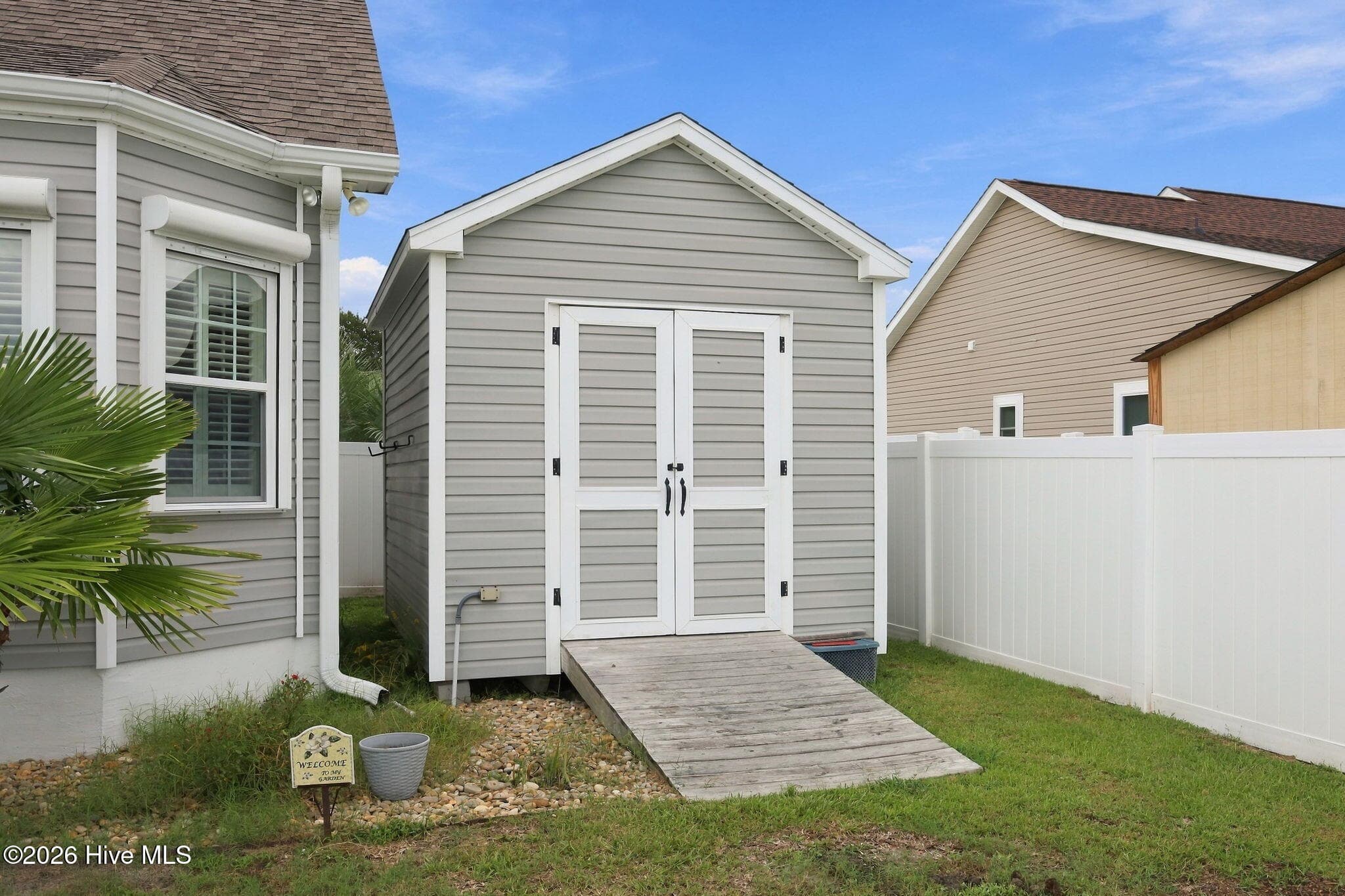 Single Family Residence at 203 Coldwater Drive, Swansboro, NC 28584, photo 42 of 49