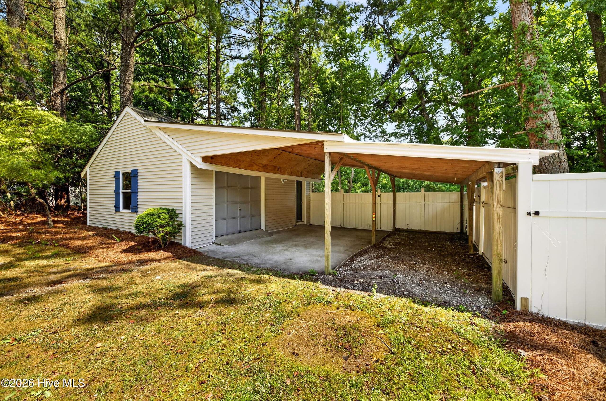 Single Family Residence at 208 Dupont Circle, Greenville, NC 27858, photo 45 of 53