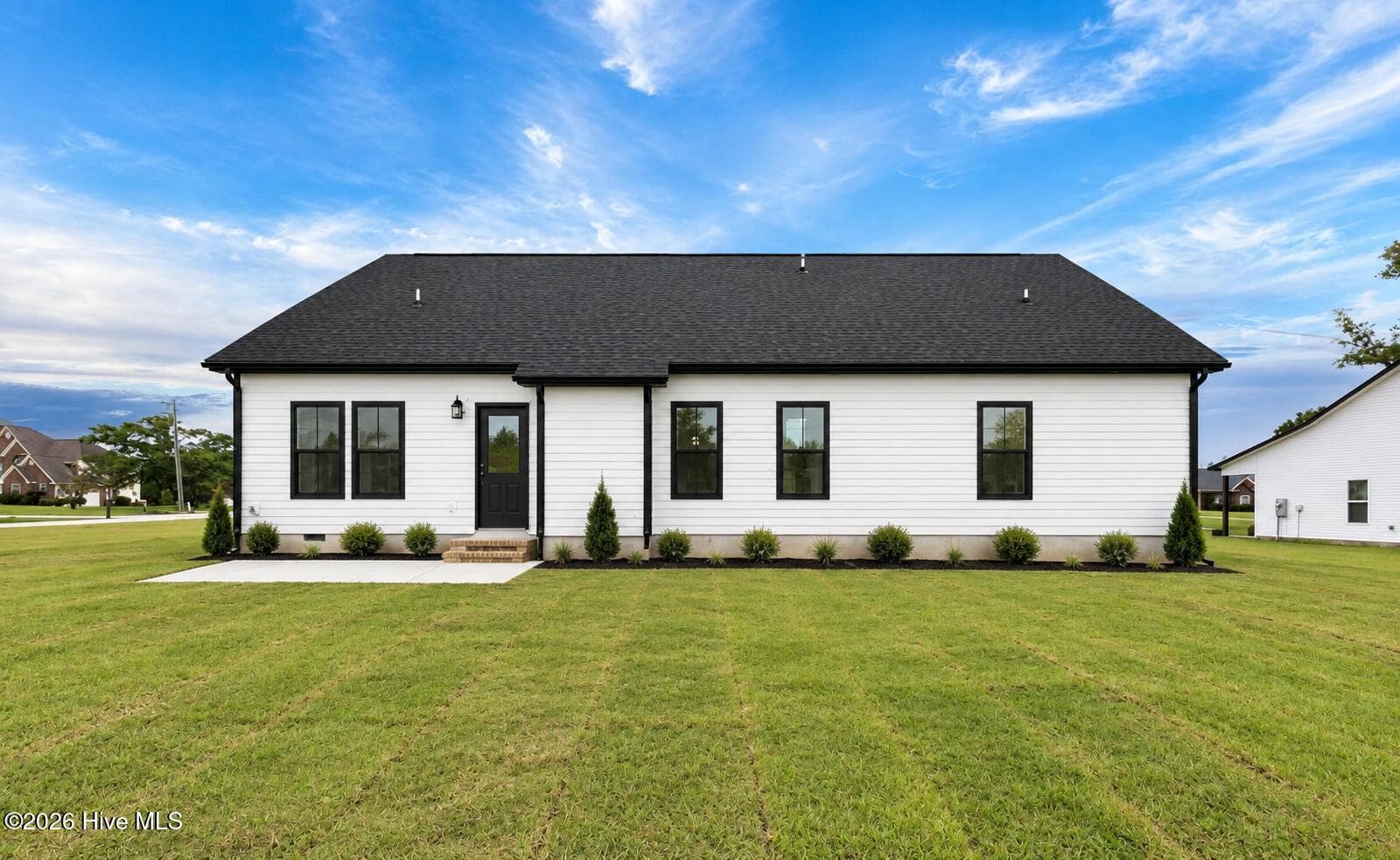Single Family Residence at 938 Whaley Road, Kinston, NC 28501, photo 2 of 5
