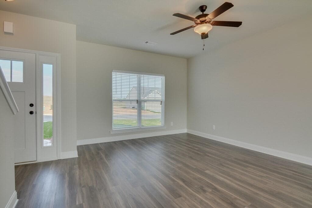 Single Family Residence at 384 Mill Stone Lane, North Augusta, SC 29860, photo 5 of 28