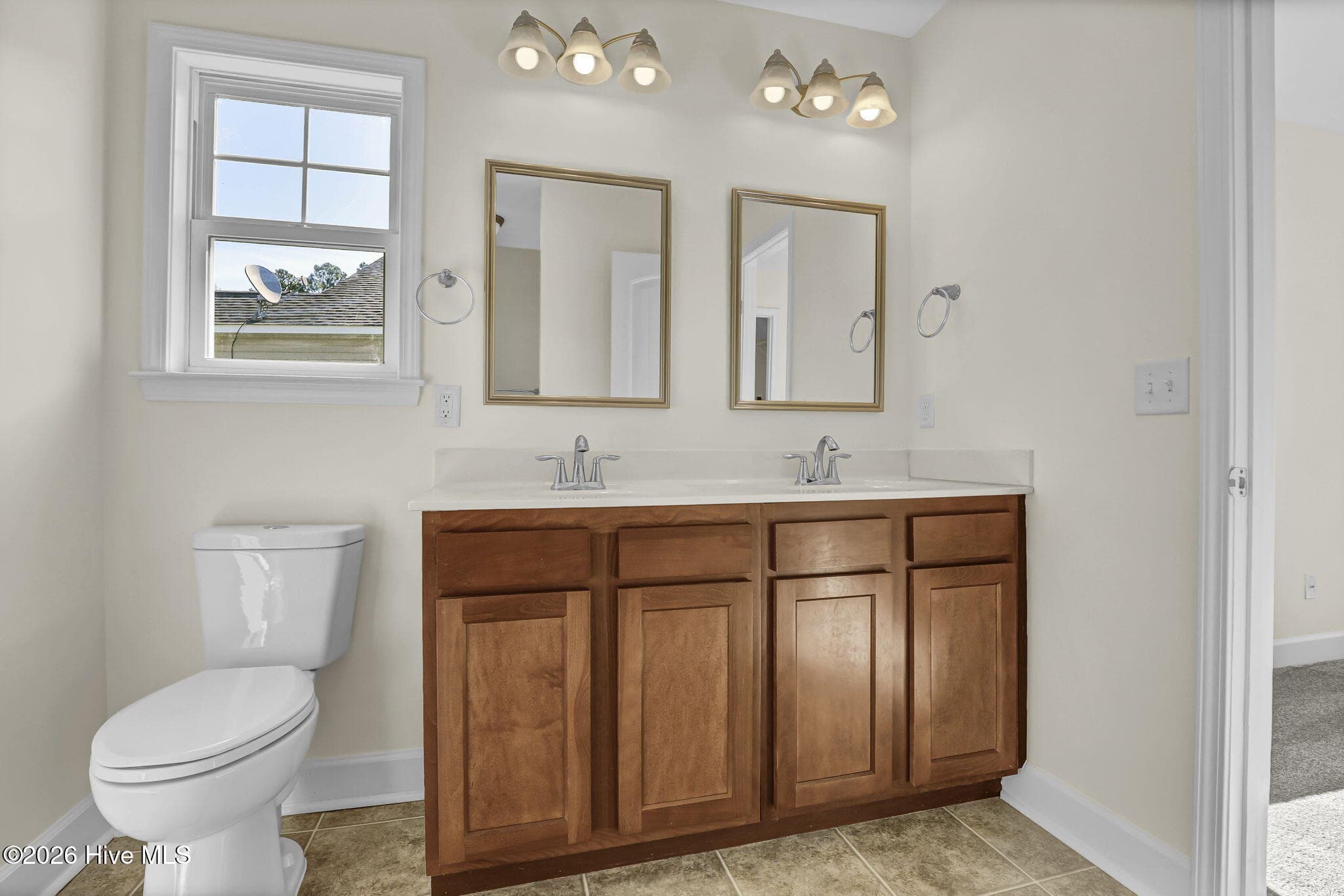 Single Family Residence at 91 Glasgow Drive, Rocky Point, NC 28457, photo 17 of 31