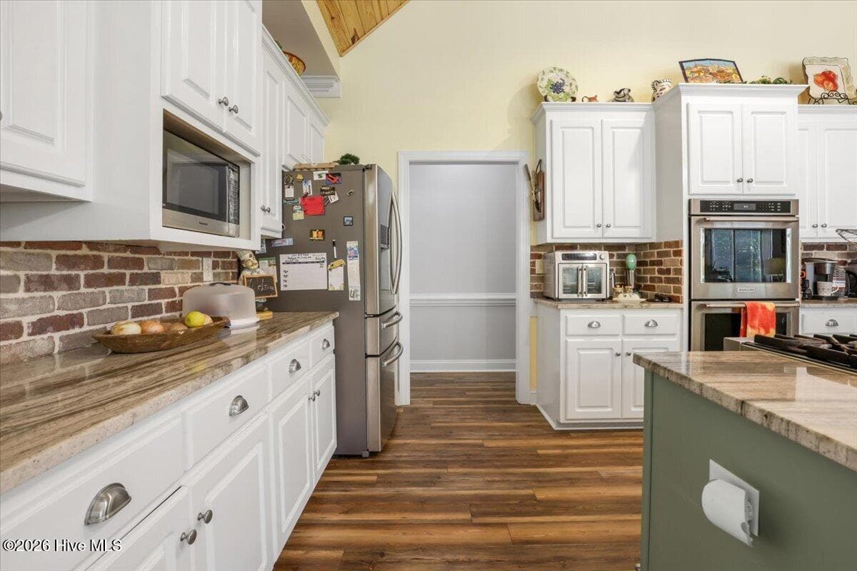 Single Family Residence at 5316 Pebble Creek Circle, Wilson, NC 27893, photo 18 of 74