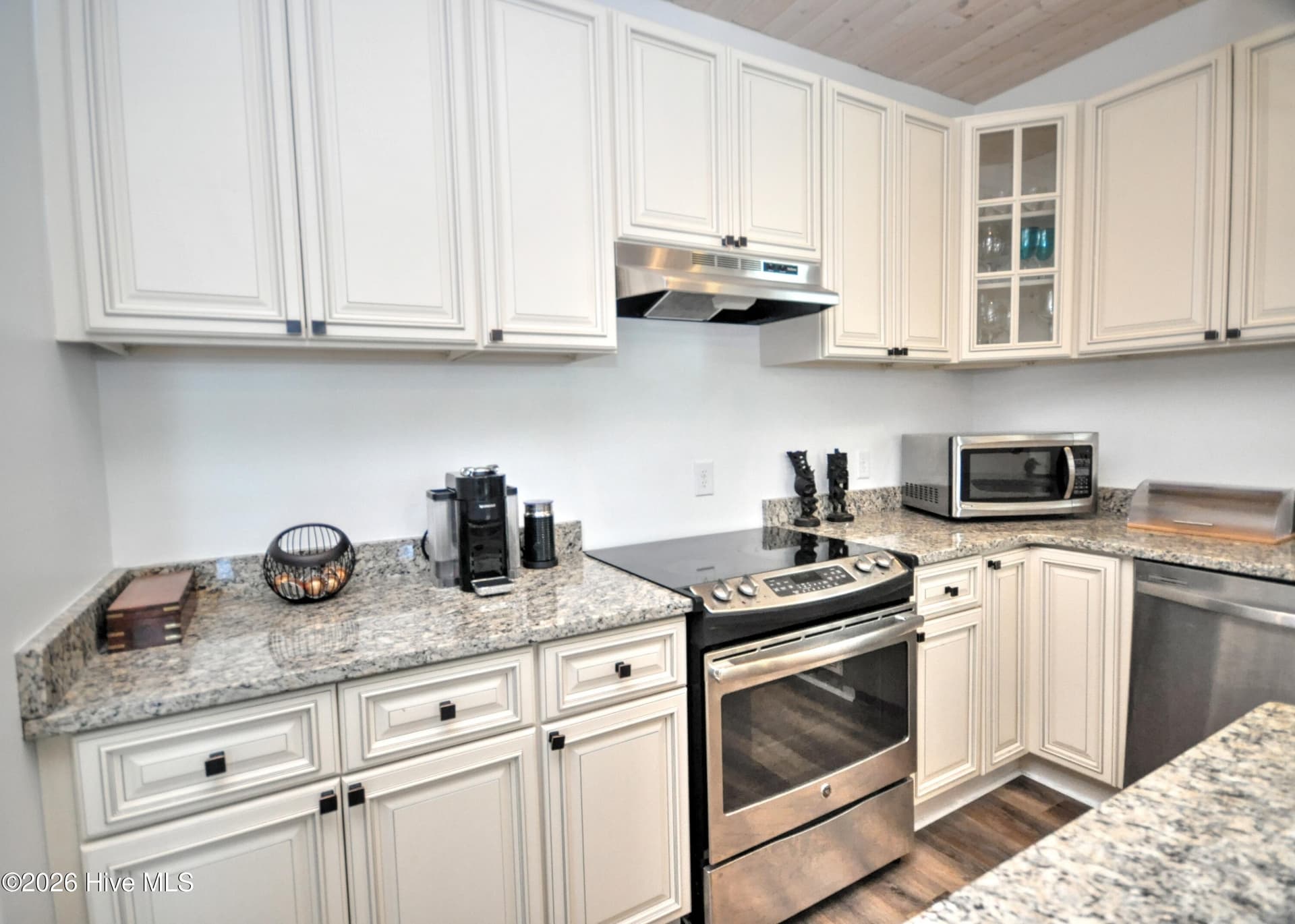 Single Family Residence at 123 W Third Street, Ocean Isle Beach, NC 28469, photo 15 of 68