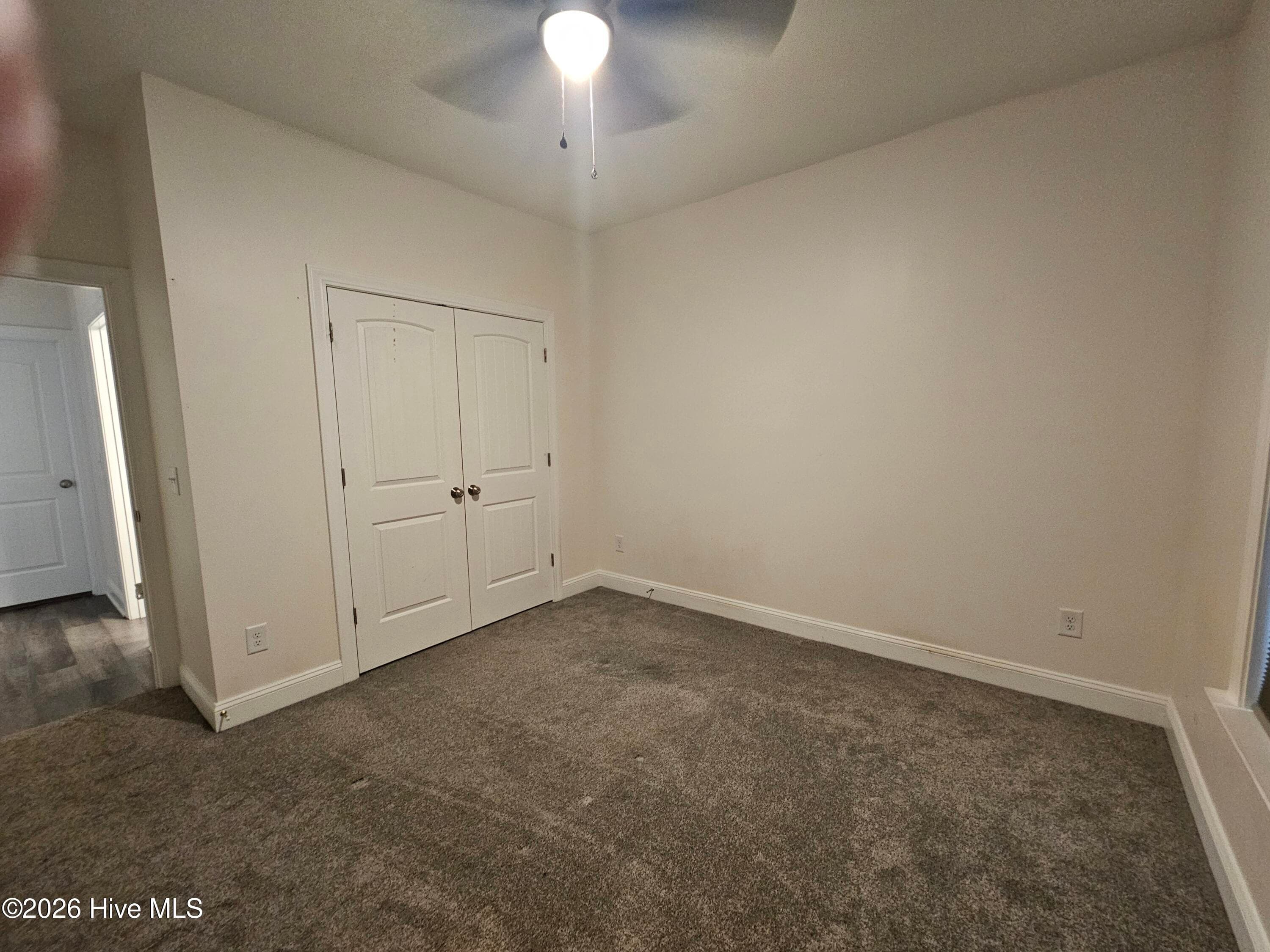 Single Family Residence at 91 Country Cove Lane, Clinton, NC 28328, photo 2 of 2